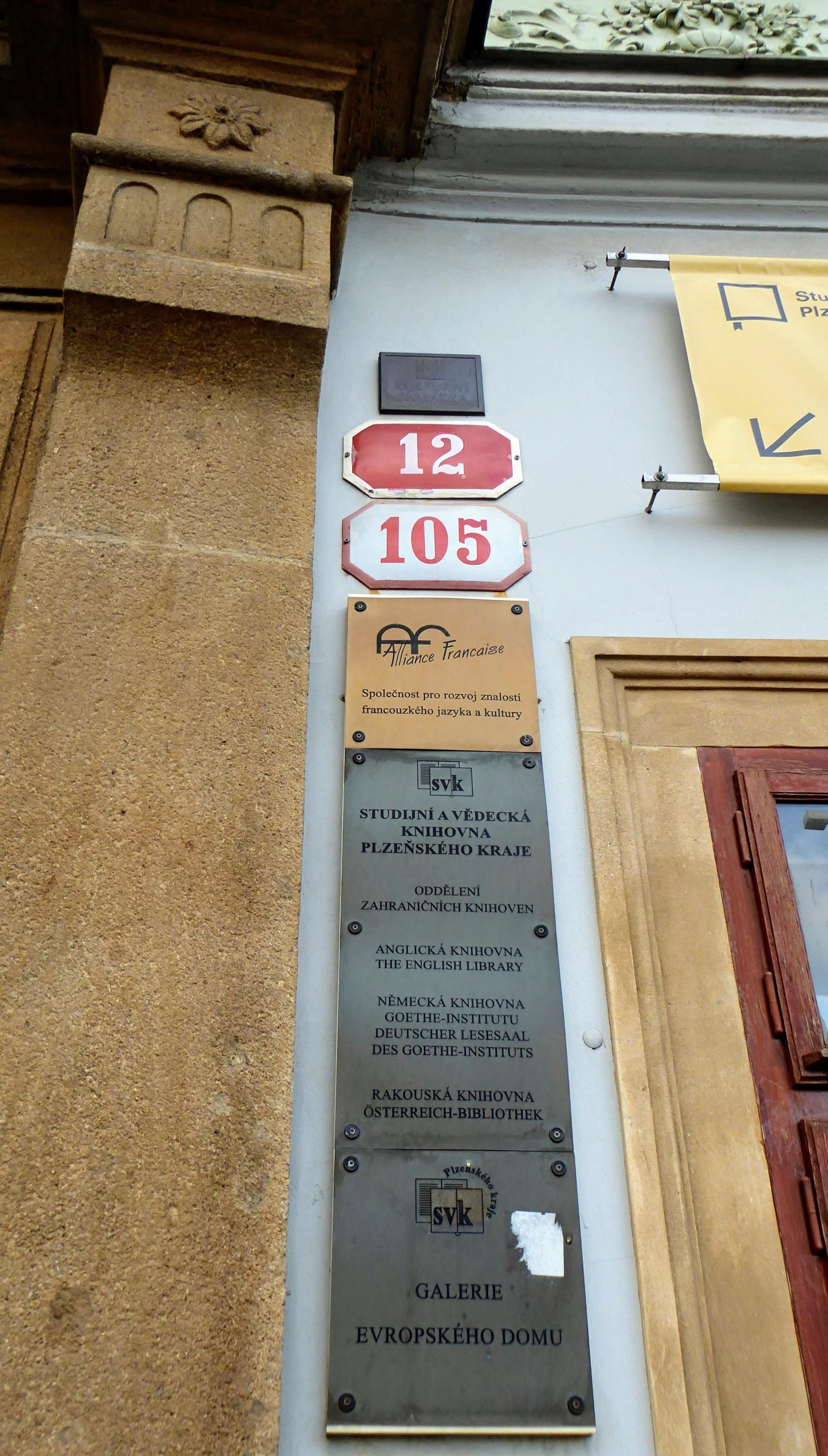 Studijní a vědecká knihovna Plzeňského kraje foto 5