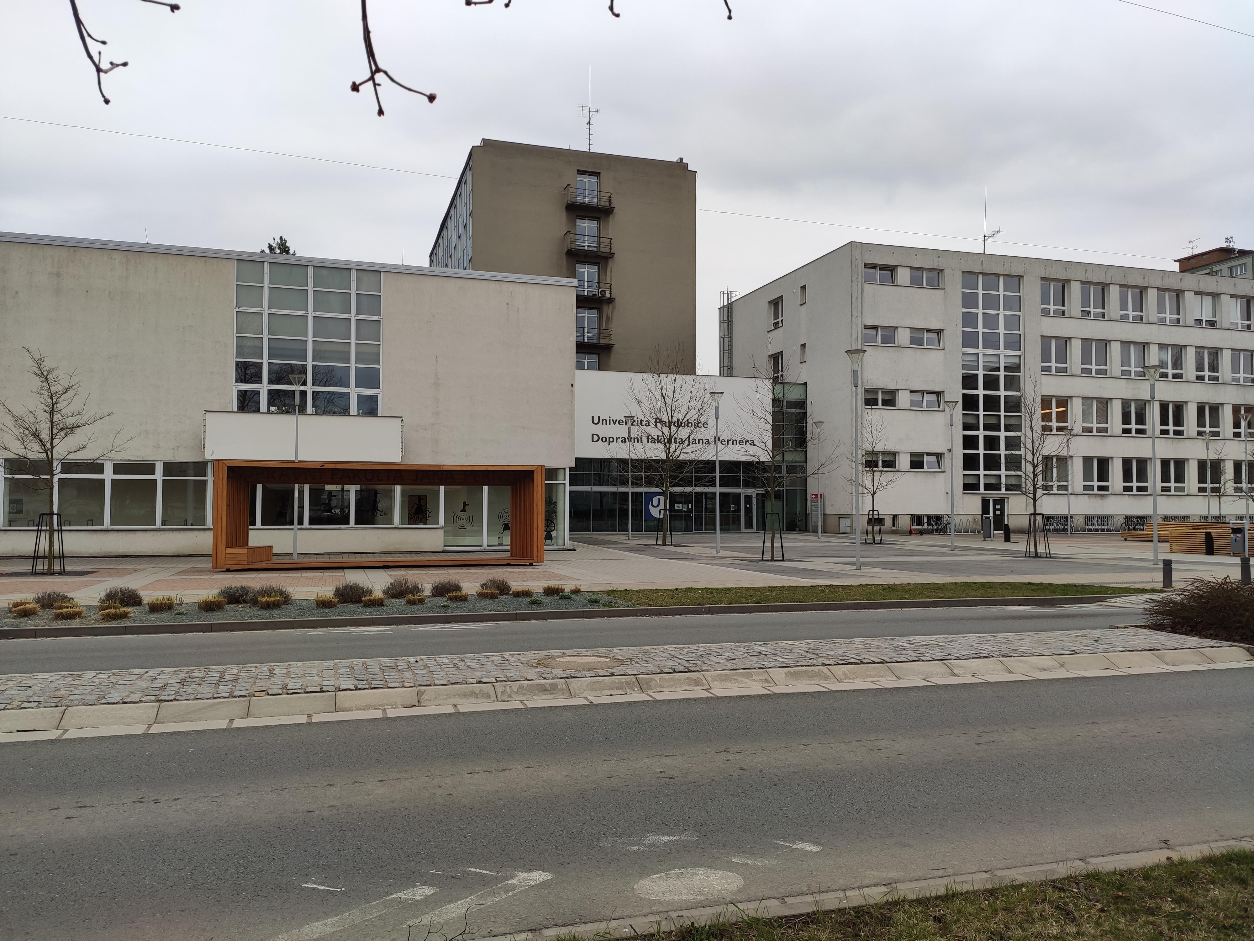 Univerzita Pardubice - Dopravní fakulta Jana Pernera foto 4