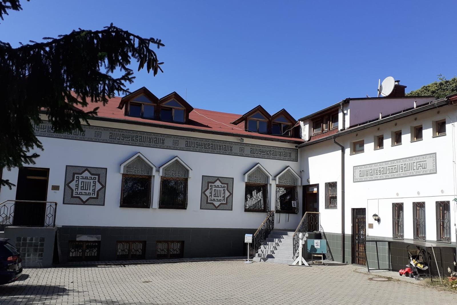 Islámská nadace v Praze, nadace