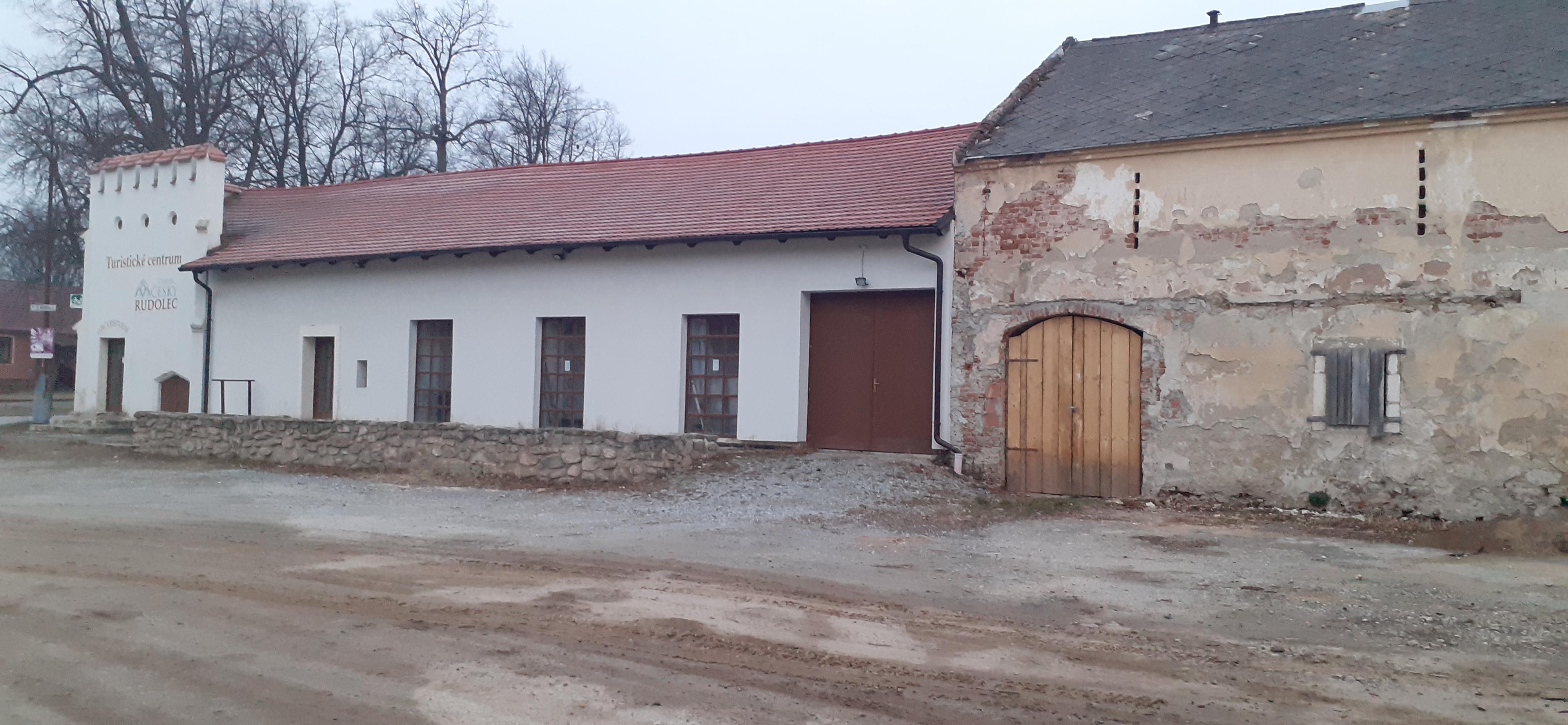 Turistické a informační centrum Zámek Český Rudolec foto 5