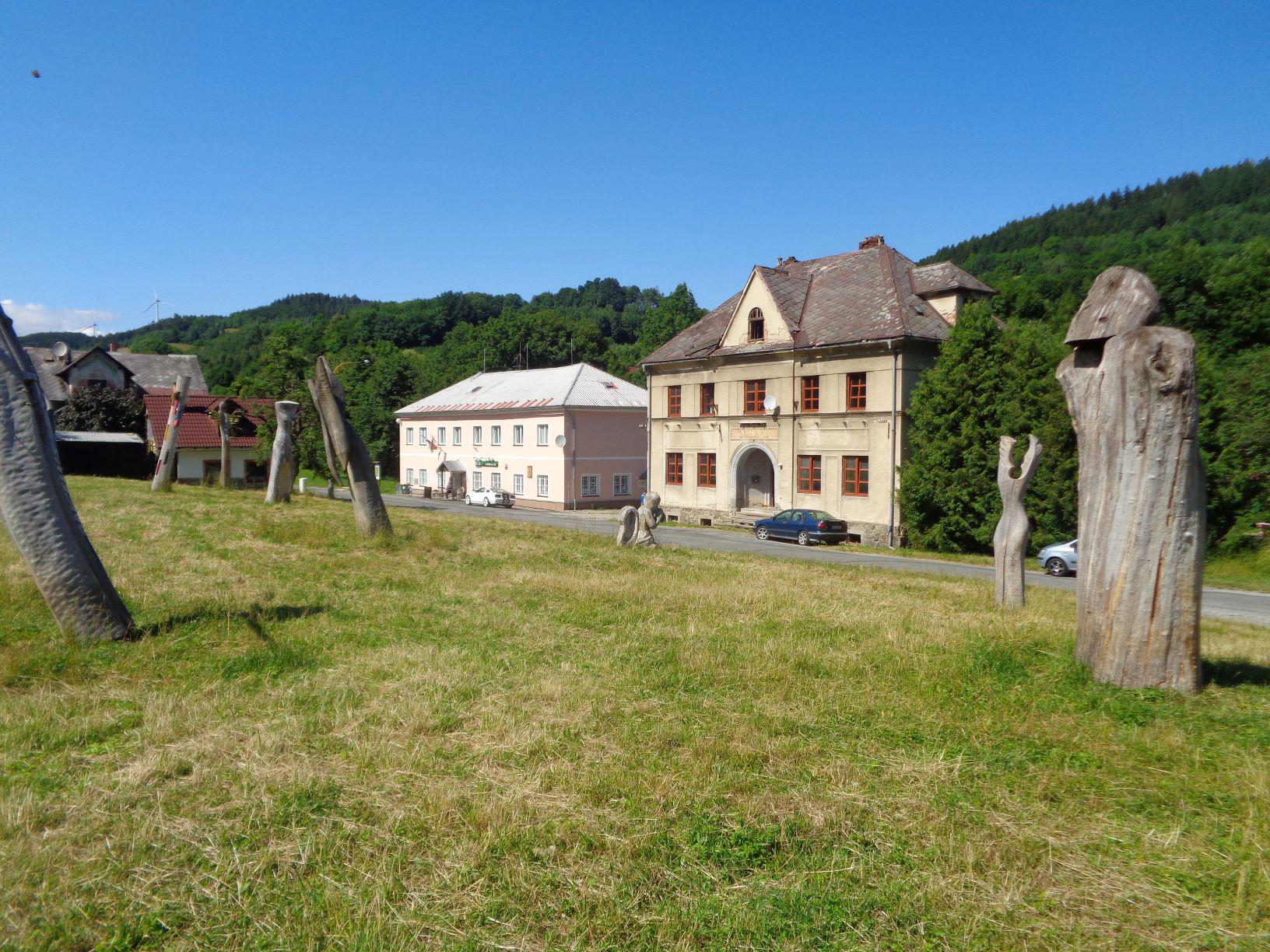 Rejchartice - obecní úřad foto 2