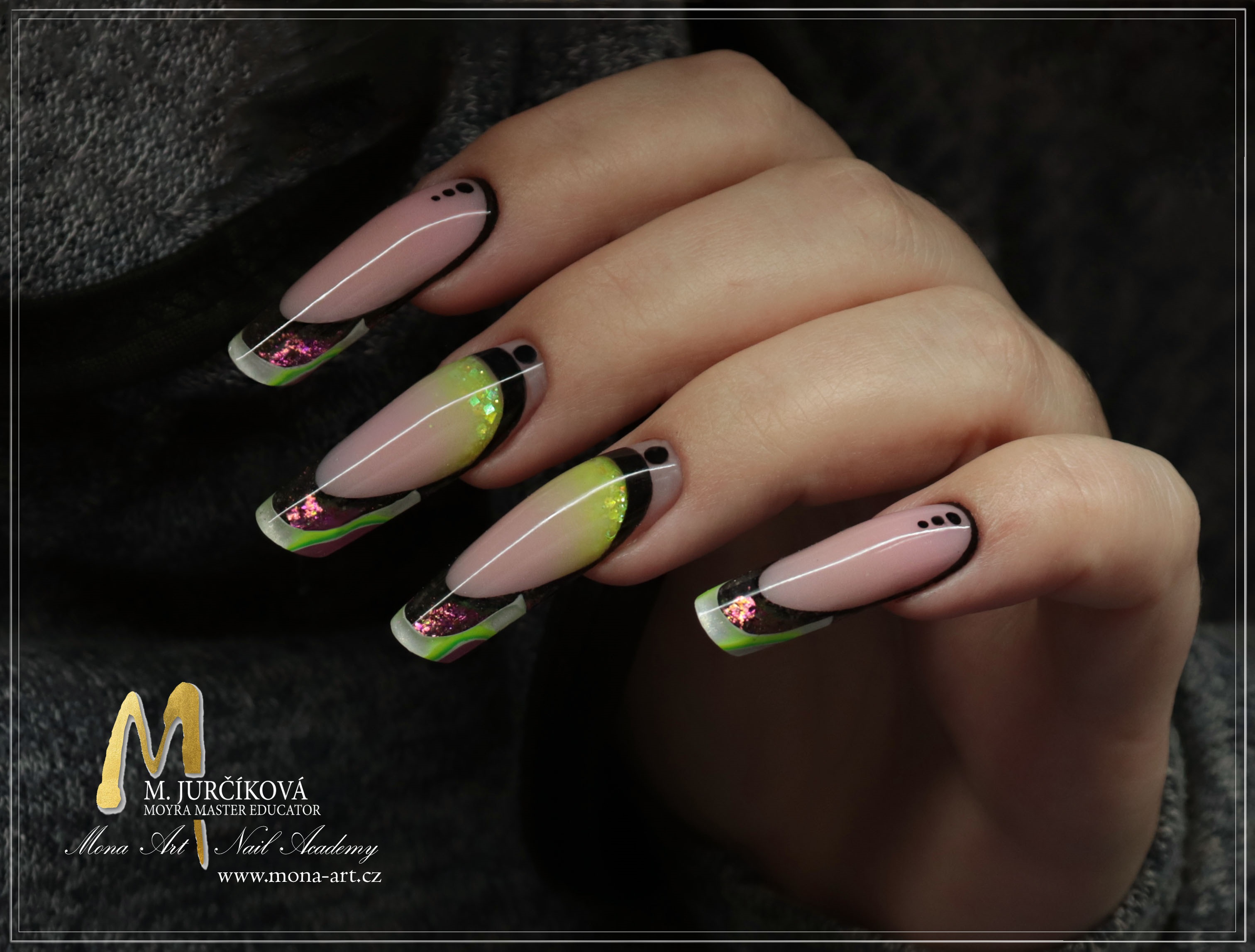 Mona art nail academy foto 4