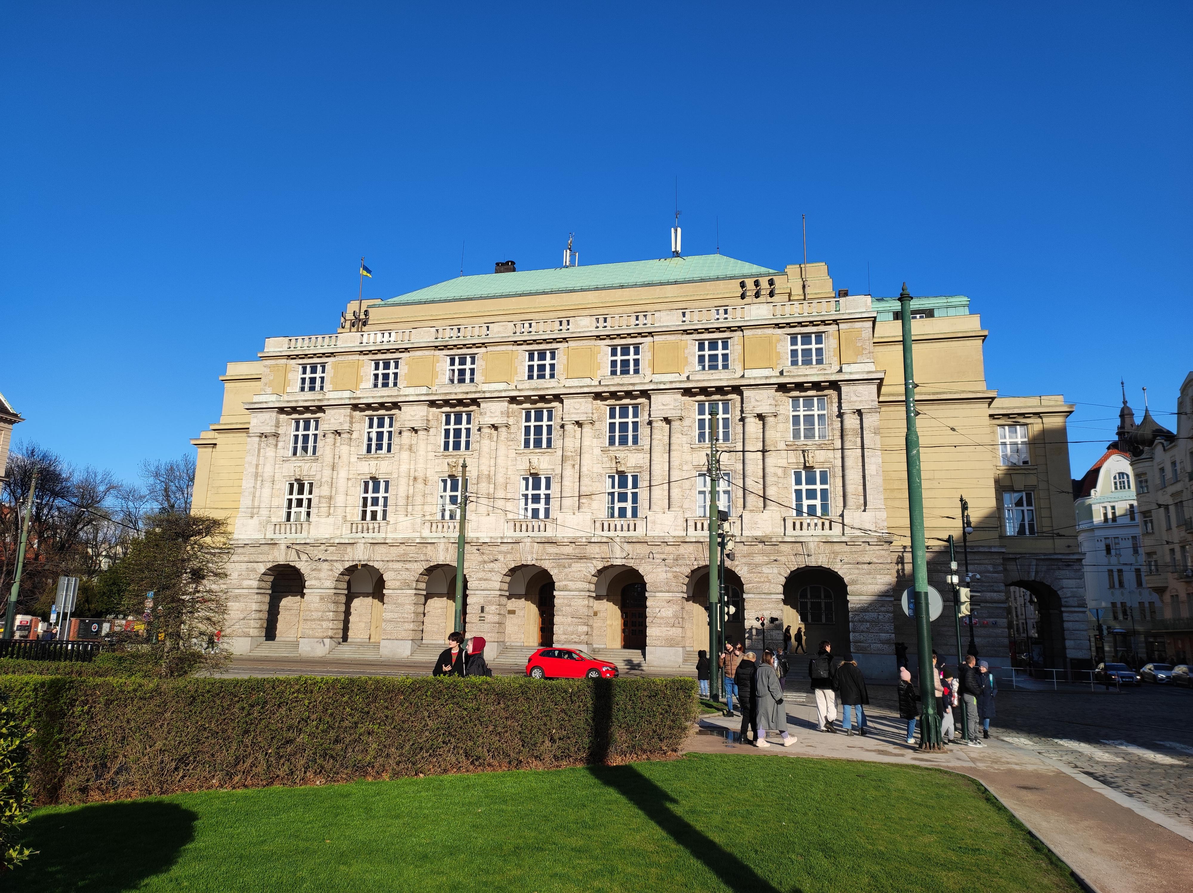 Filozofická fakulta Univerzity Karlovy foto 2