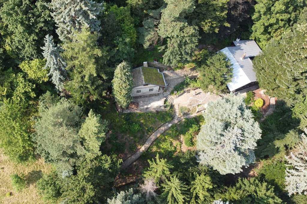 Hájenka u lanovky na Komáří Vížku foto 2