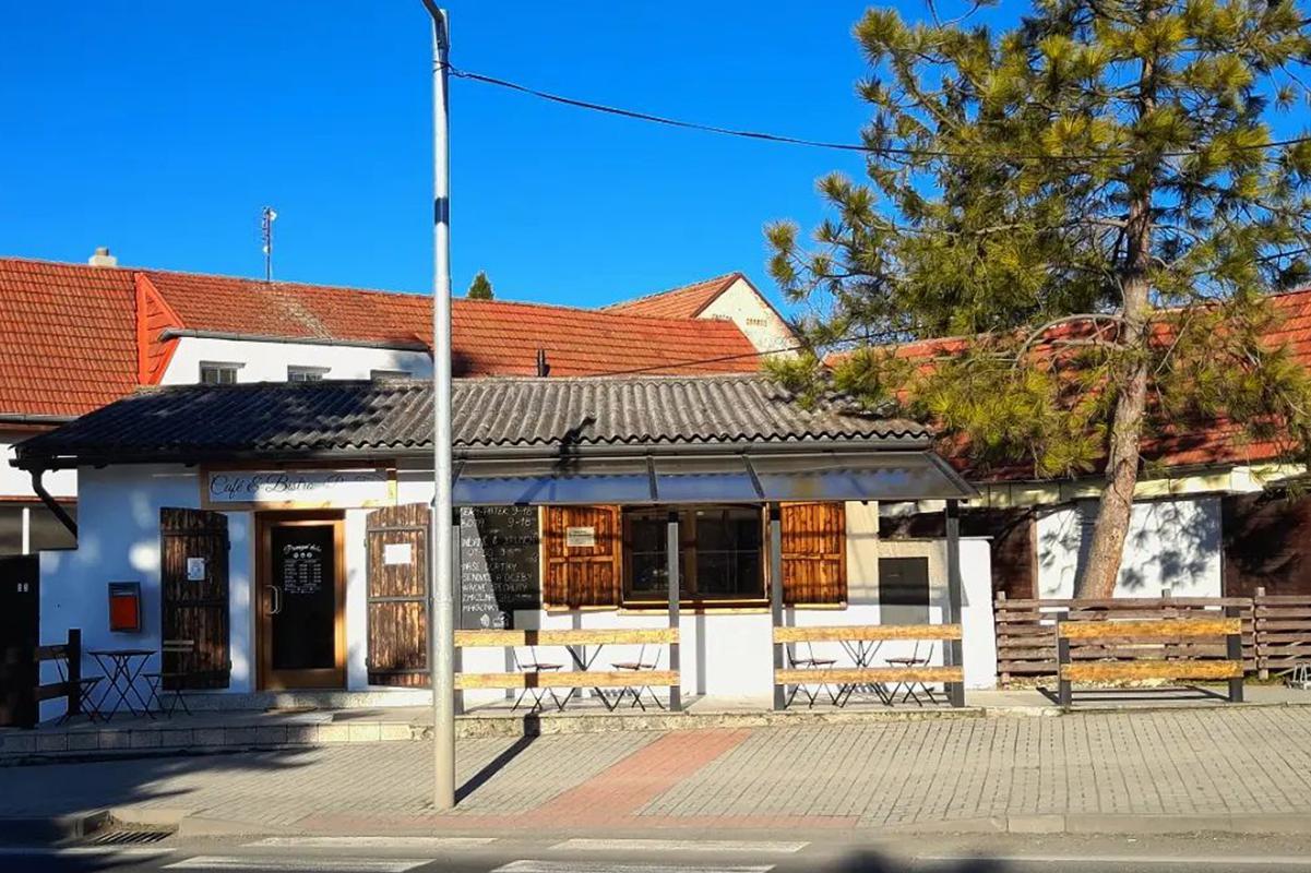 Café & Bistro Při Točně