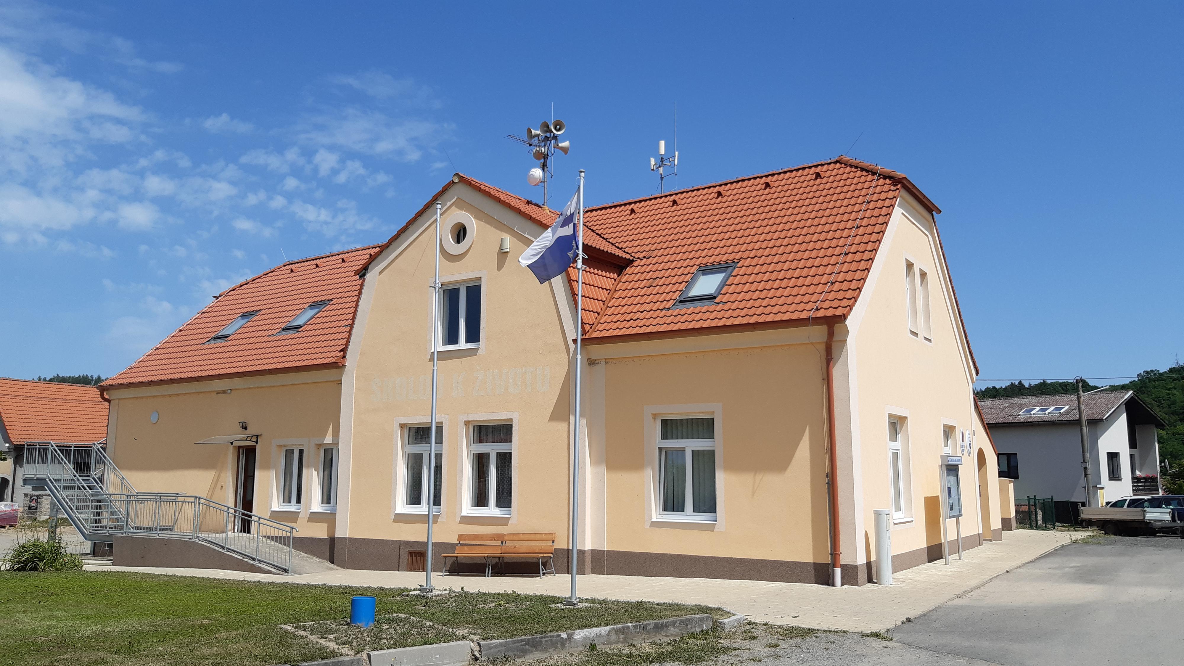 Nadryby - obecní úřad