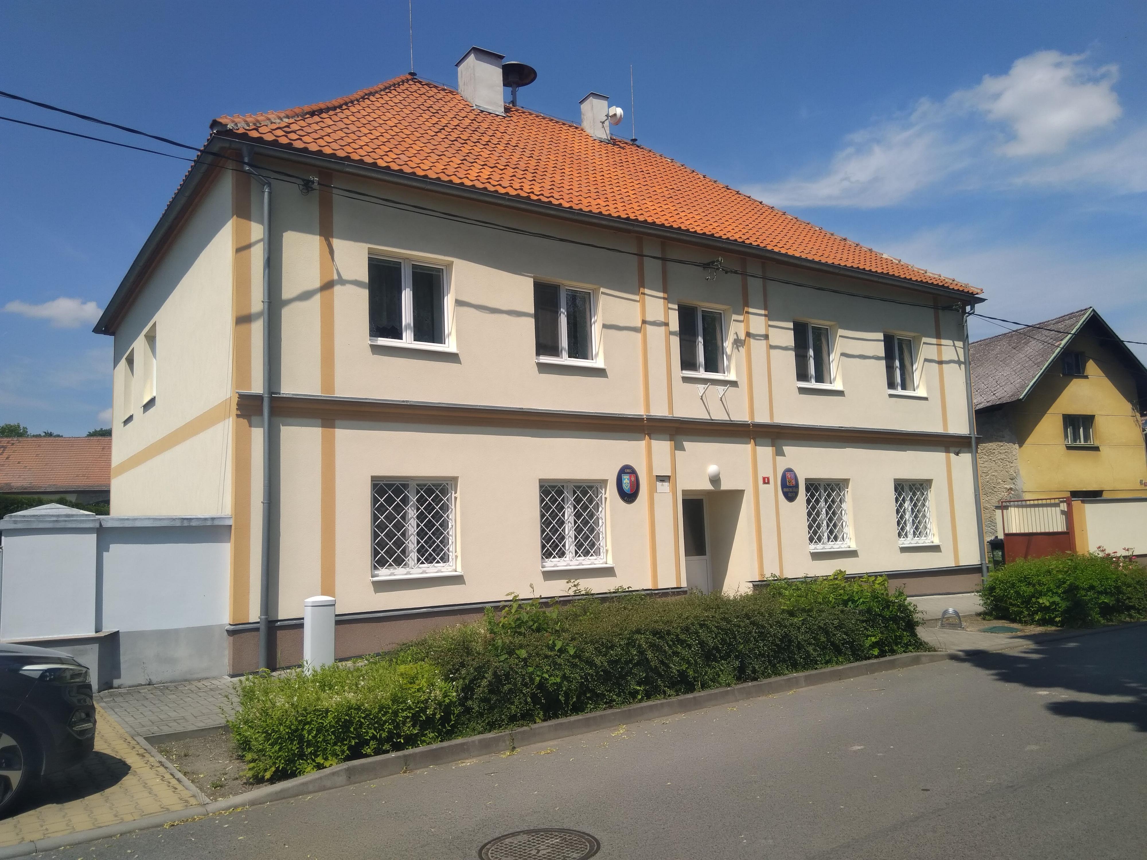 Řepín - obecní úřad foto 2