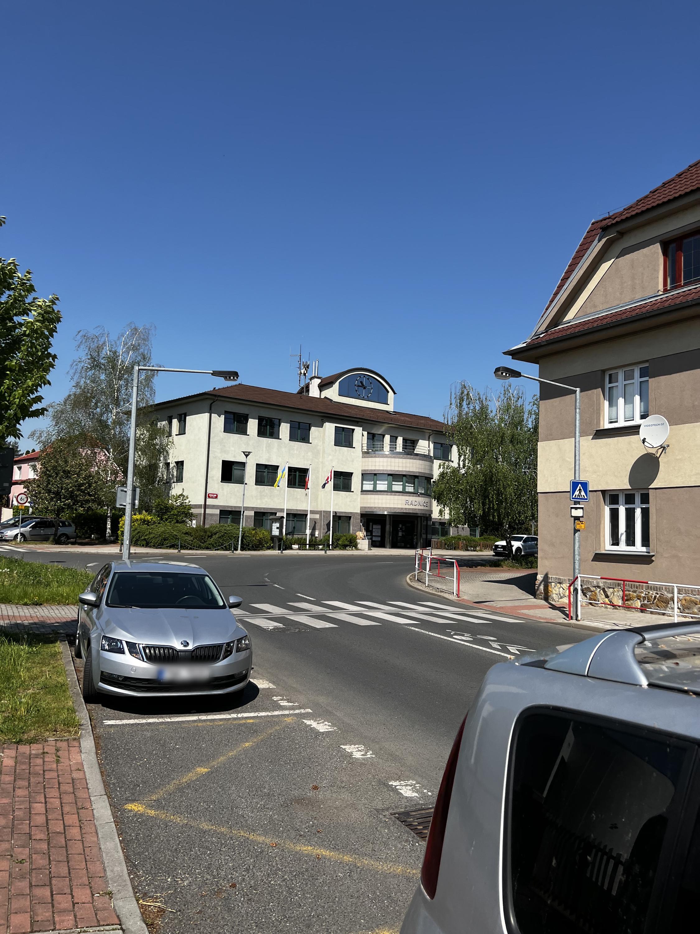 Úřad městské části Praha 19 foto 3