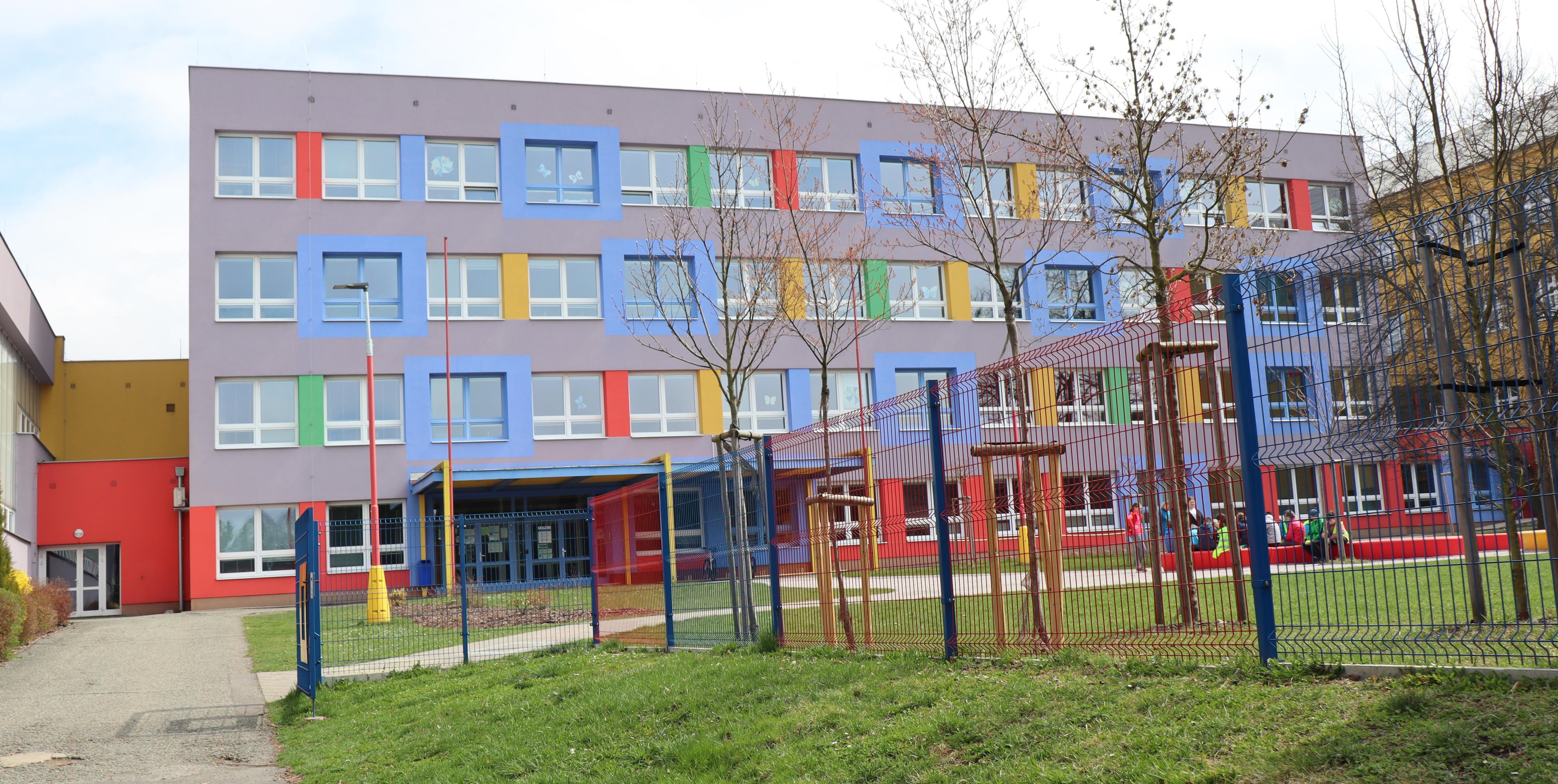 ZŠ Police nad Metují foto 2