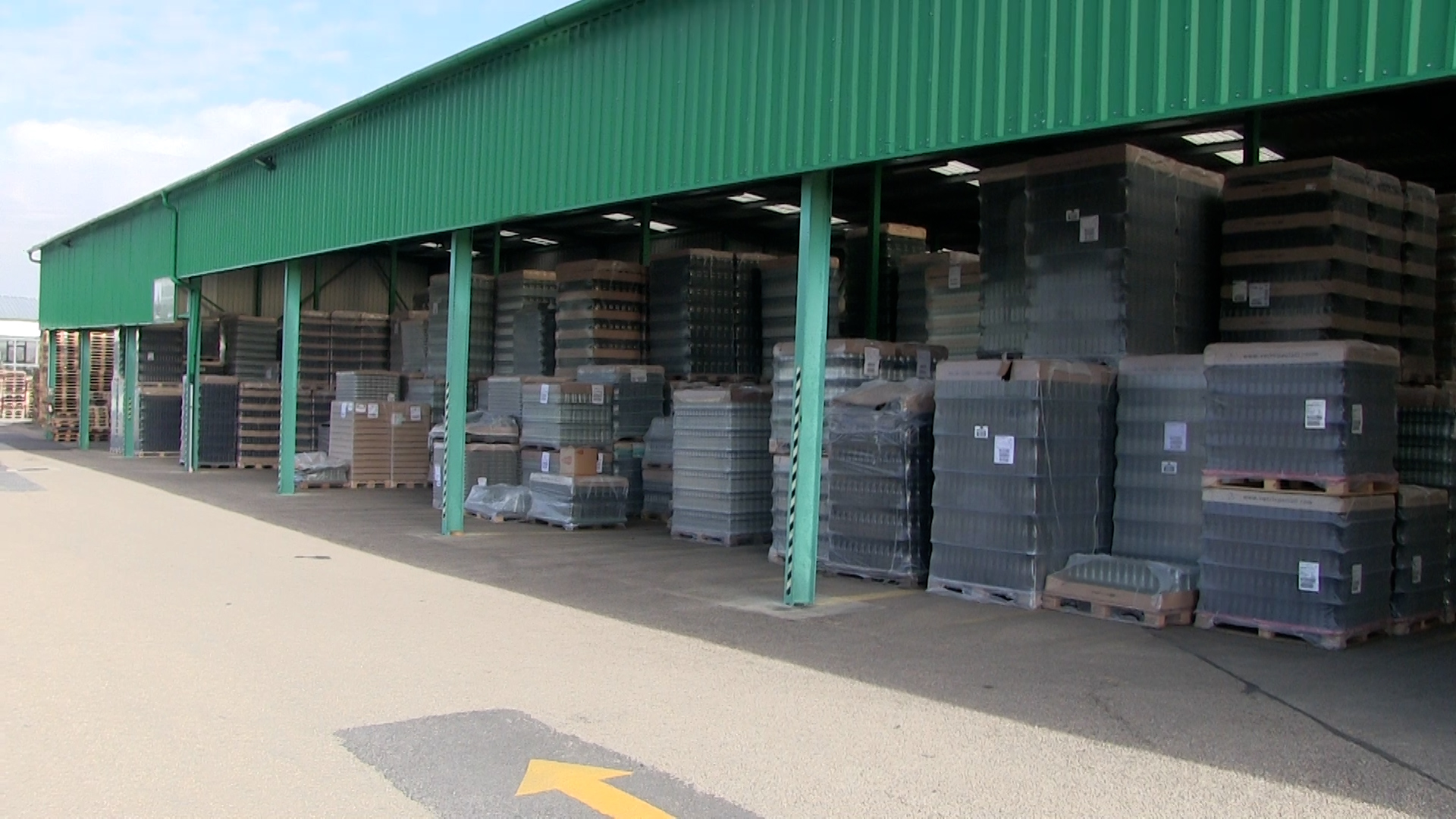 BRICOL - M, spol. s r.o.