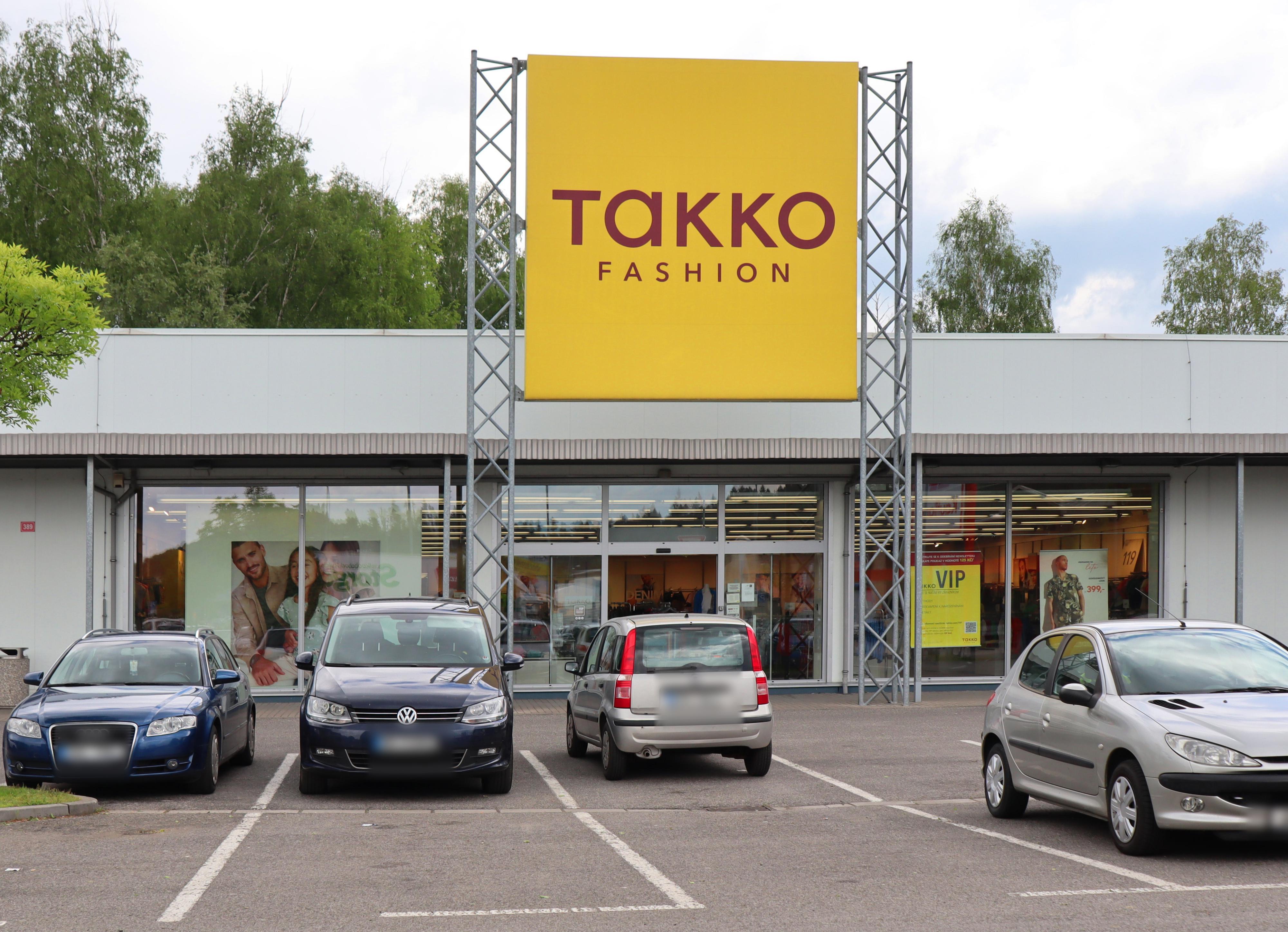 TAKKO FASHION foto 2