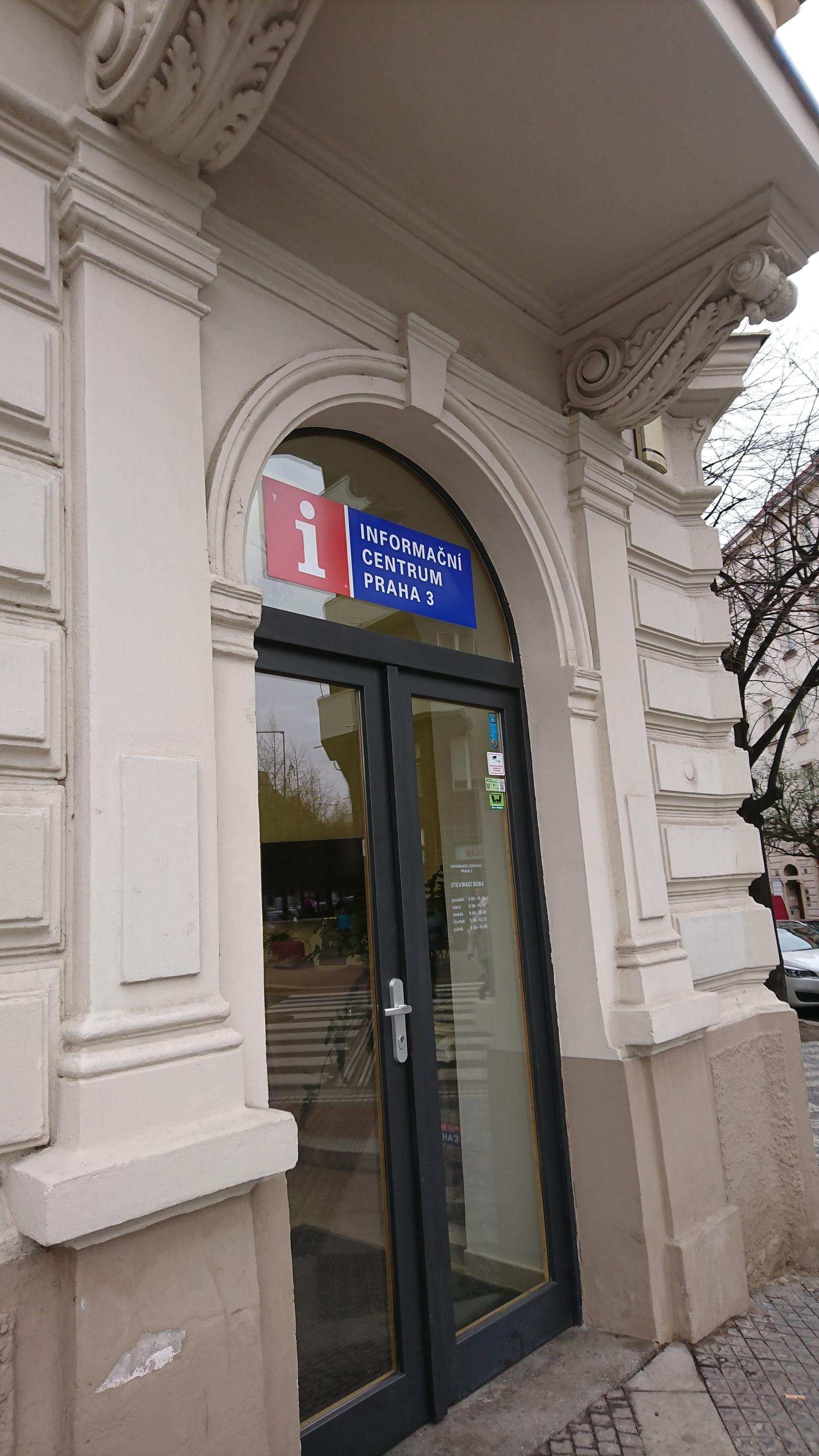 Galerie Toyen foto 4