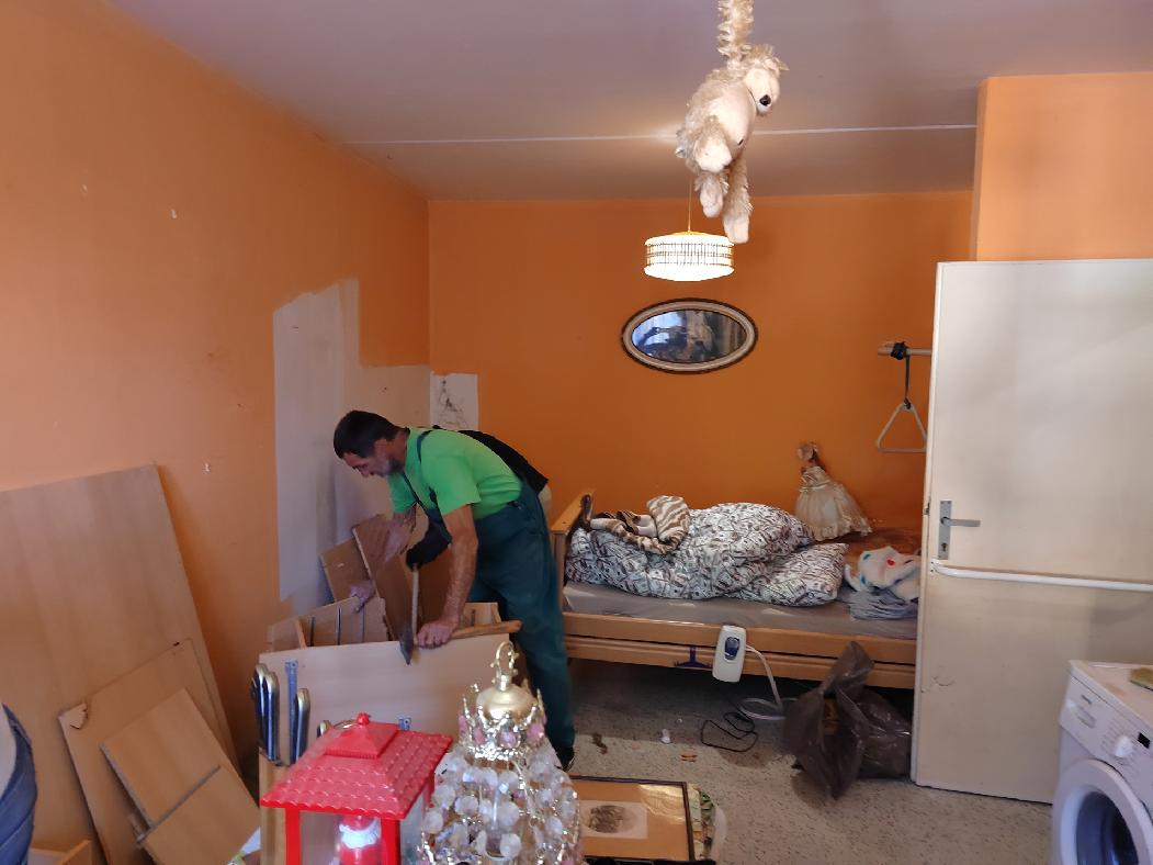 Vyklízecí práce Obchody levně foto 4