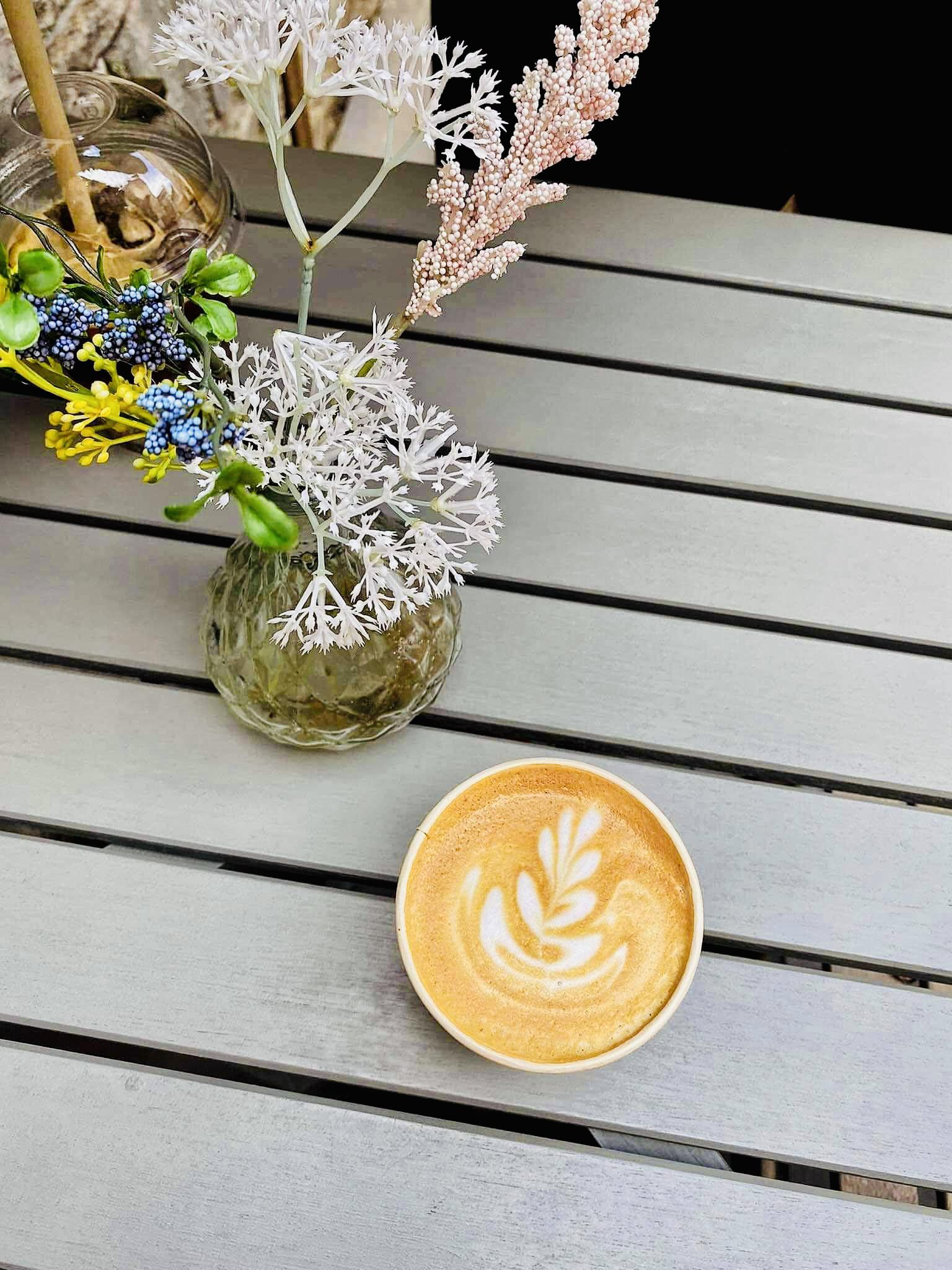 Rebel's Coffee House - kavárna s pražírnou foto 4