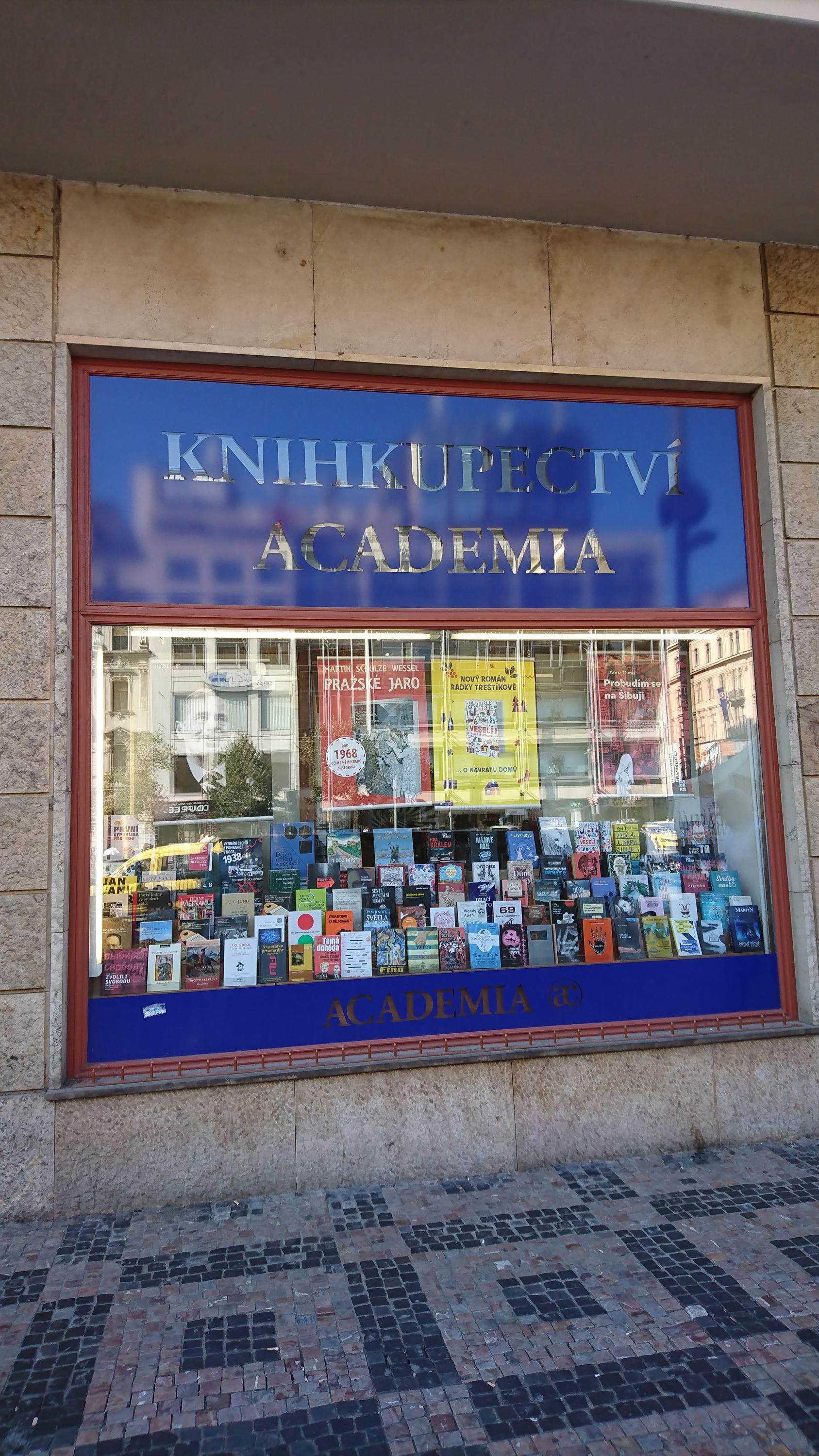 Knihkupectví Academia foto 3