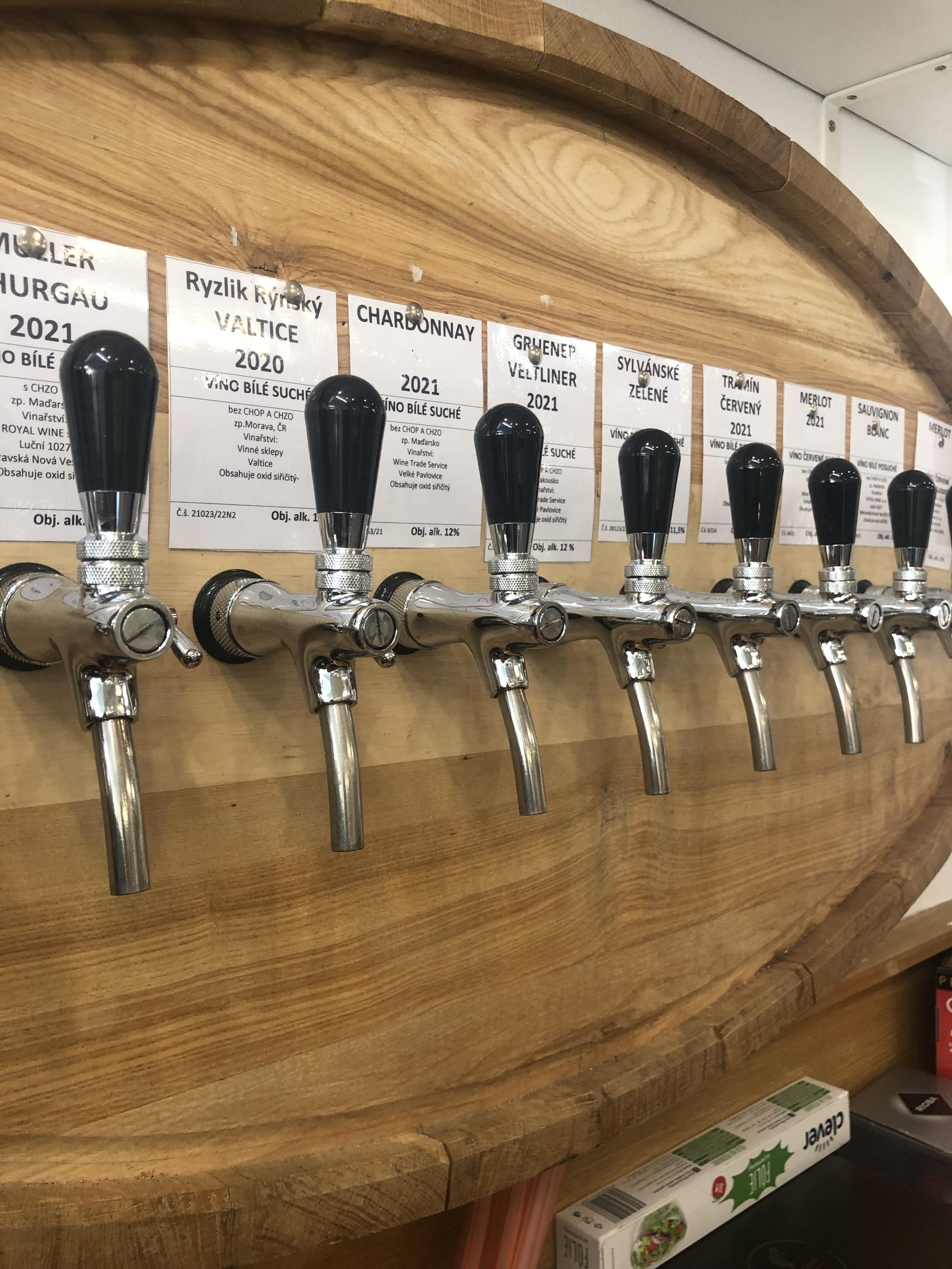Vinotéka Šestka v Dlouhé foto 5