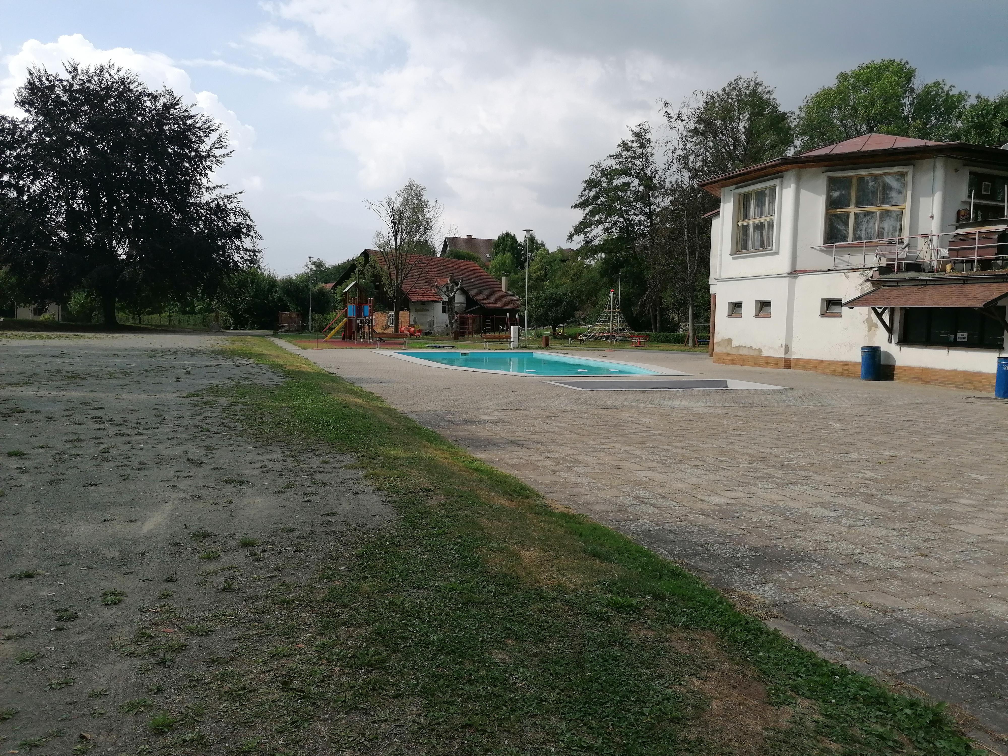 Restaurace Koupaliště foto 2