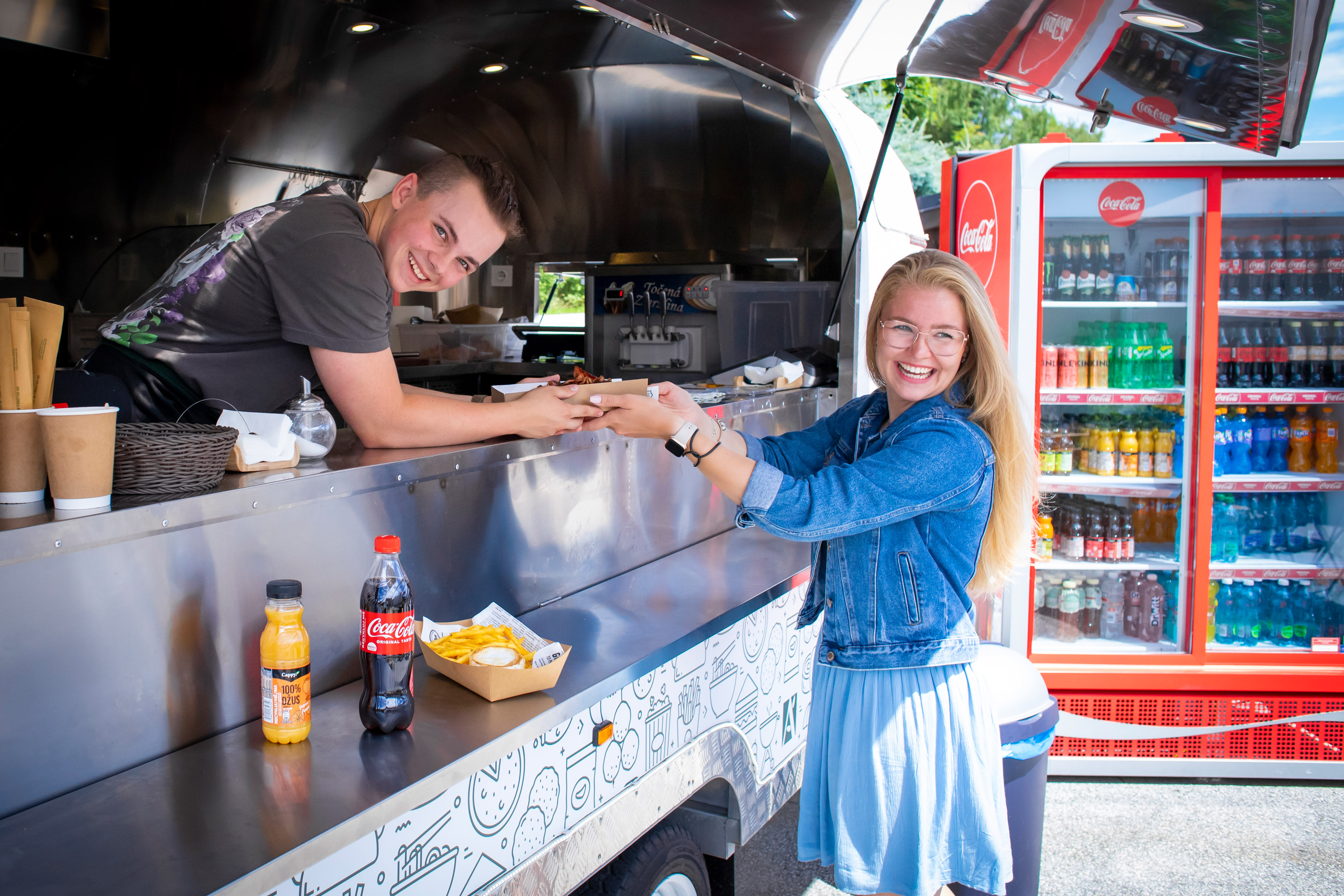 Amenity Food Truck foto 2