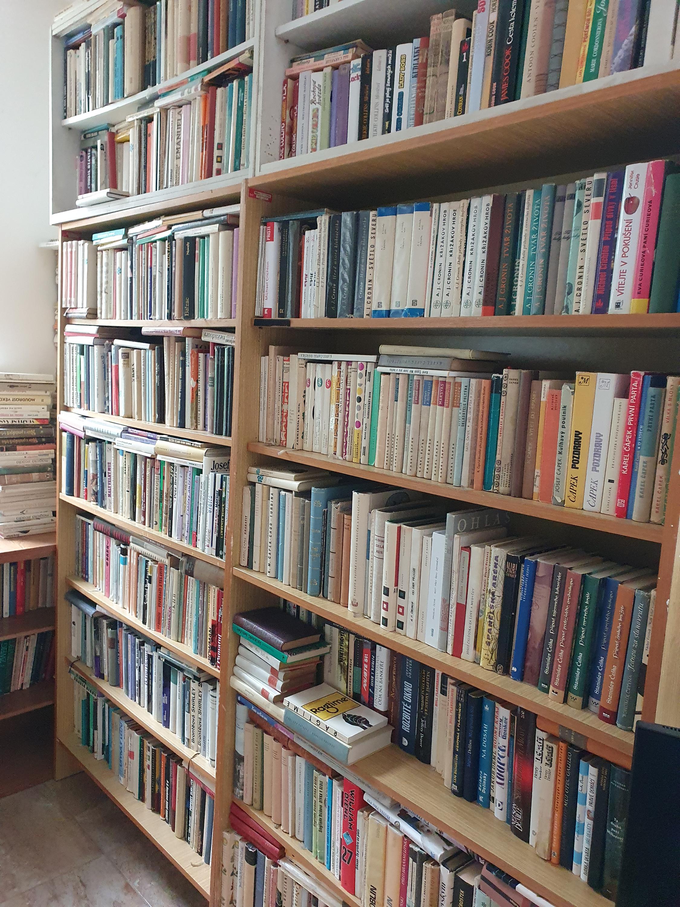 Online Antikvariát Radost foto 2