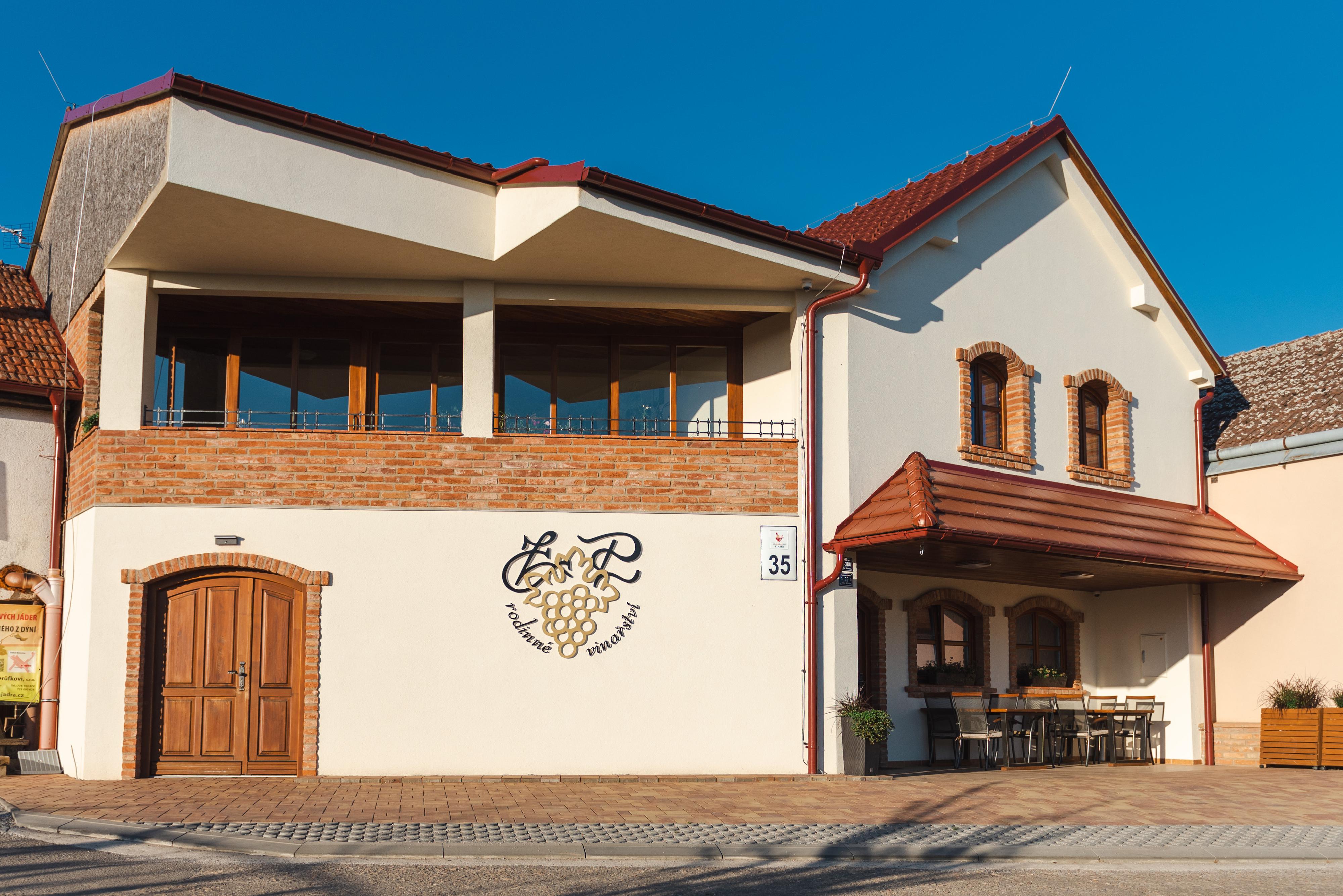 Rodinné vinařství Zdenek Polach foto 4