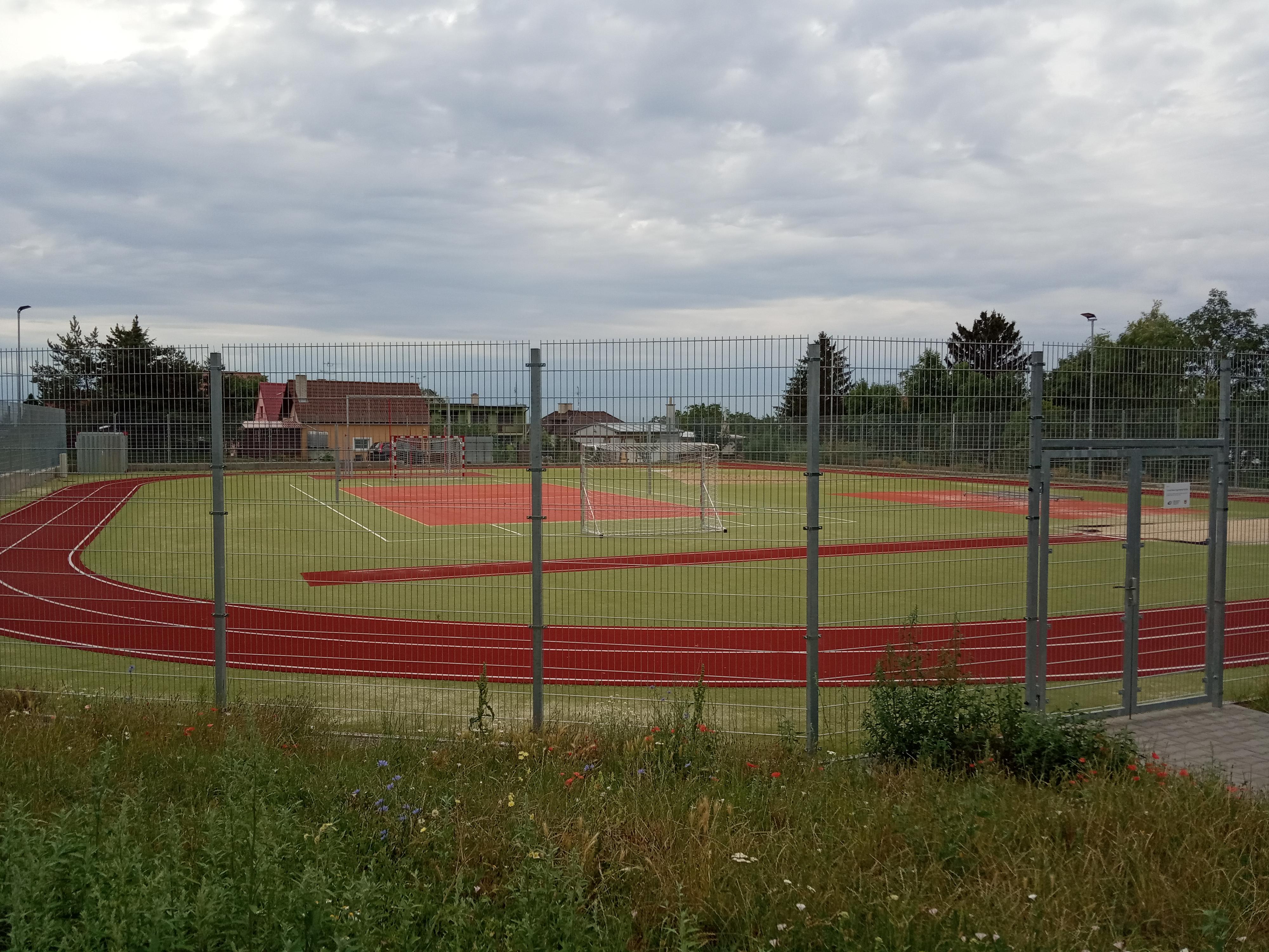 ZŠ Hrušovany nad Jevišovkou foto 2