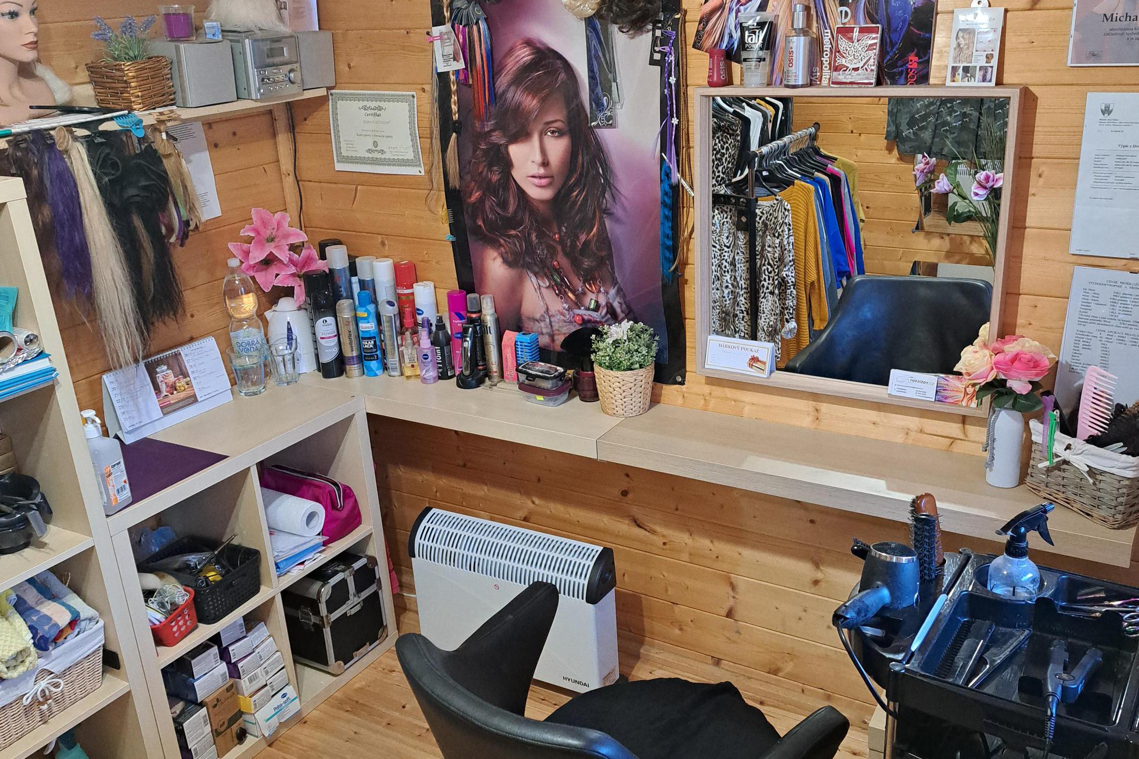 Prodlužování vlasů Michaela Gottvaldová