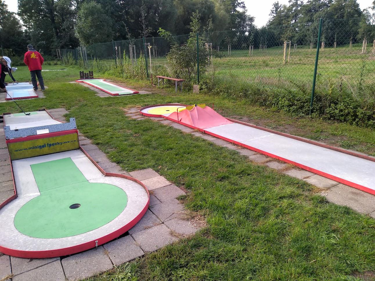 Minigolfové hřiště Pečky foto 2