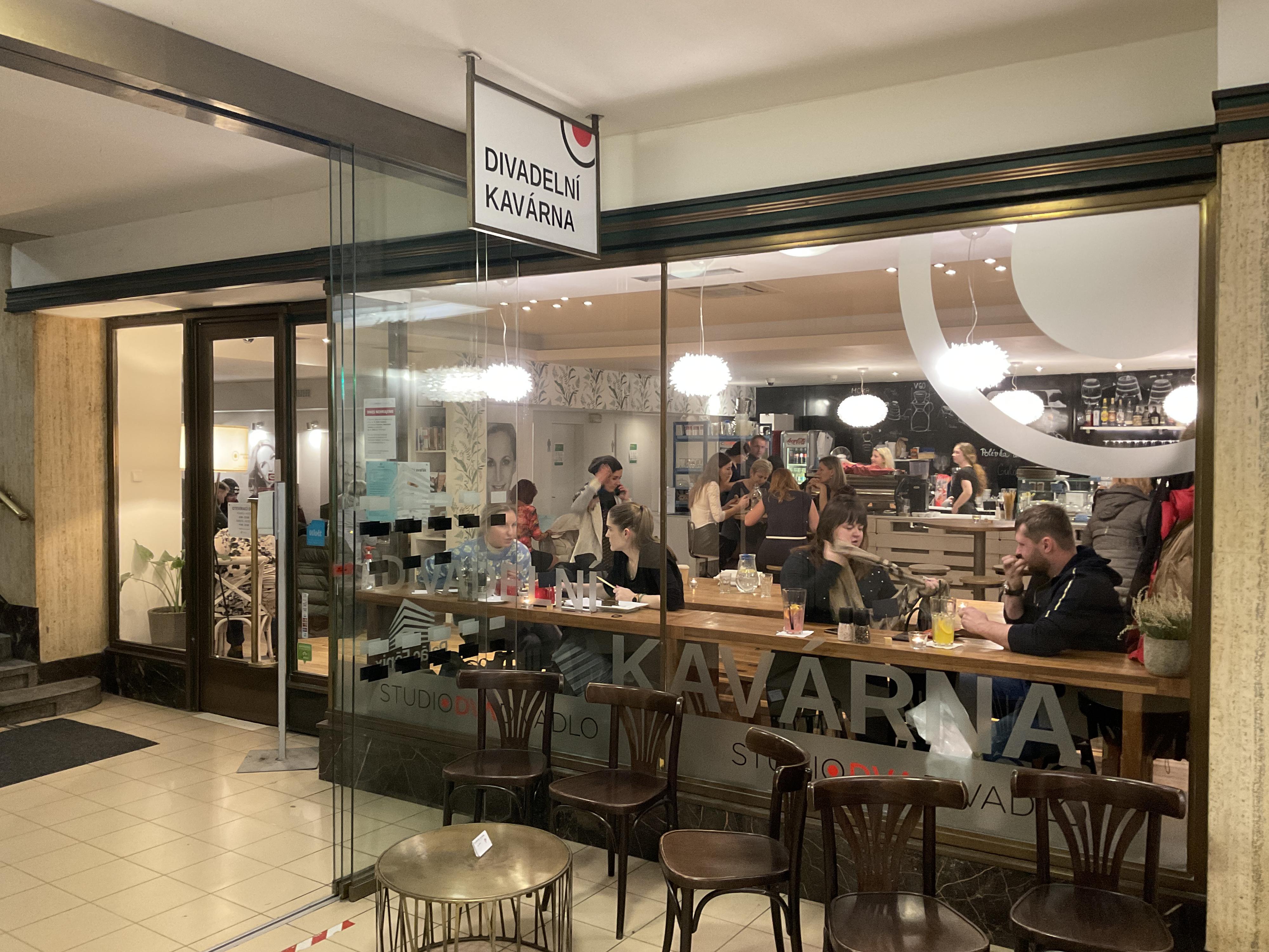 Divadelní kavárna Studio Dva