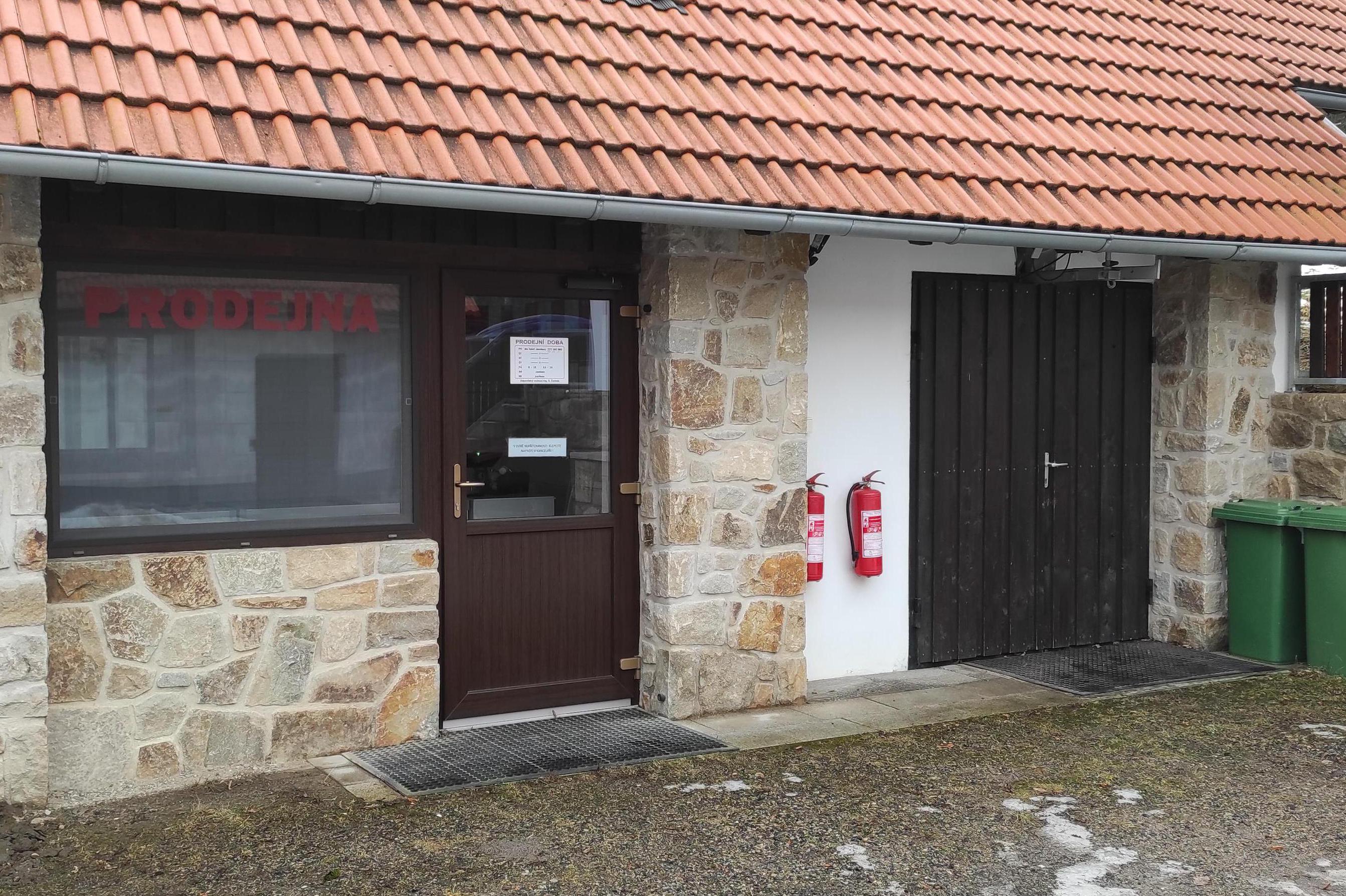 Lesní družstvo Borovná - výkup a prodej zvěřiny foto 1