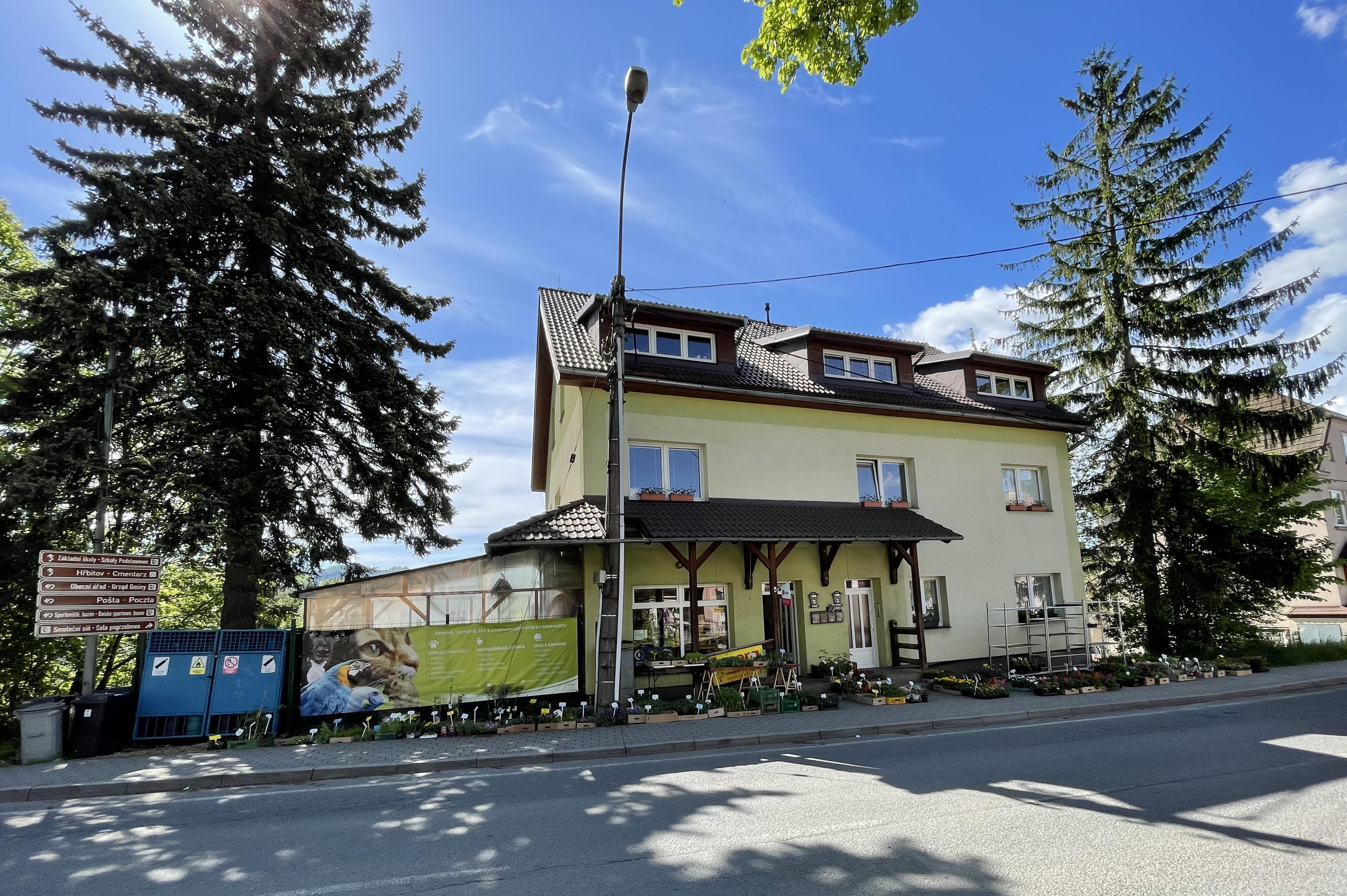 Květinářství, chovatelské a zahradnické potřeby