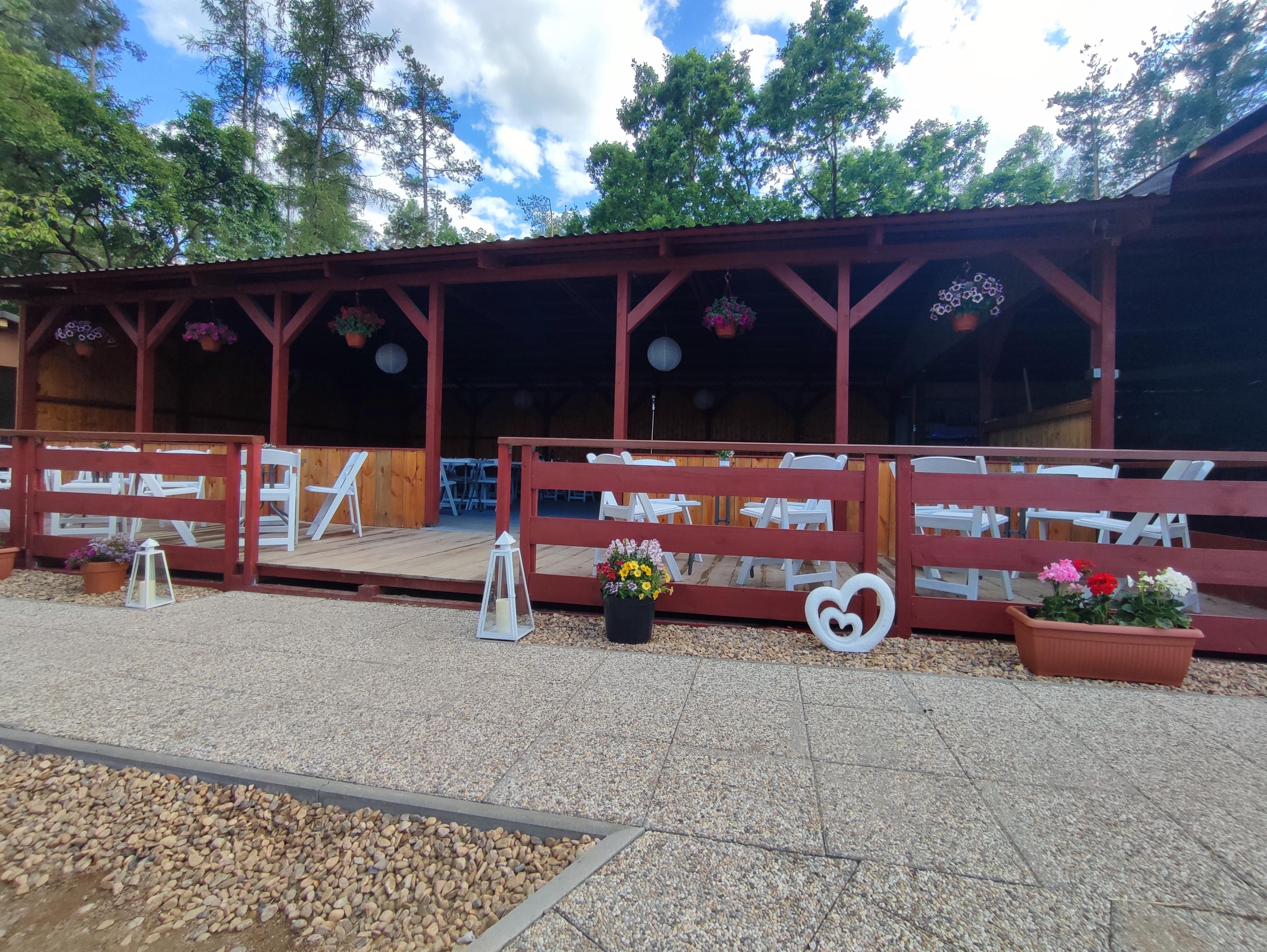 Areál na samotě u lesa foto 5