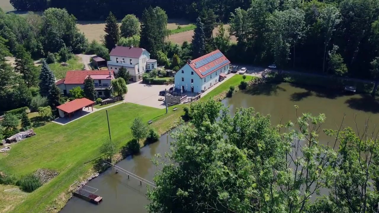 Penzion a Restaurace Bačalský mlýn foto 2 (náhled videa)