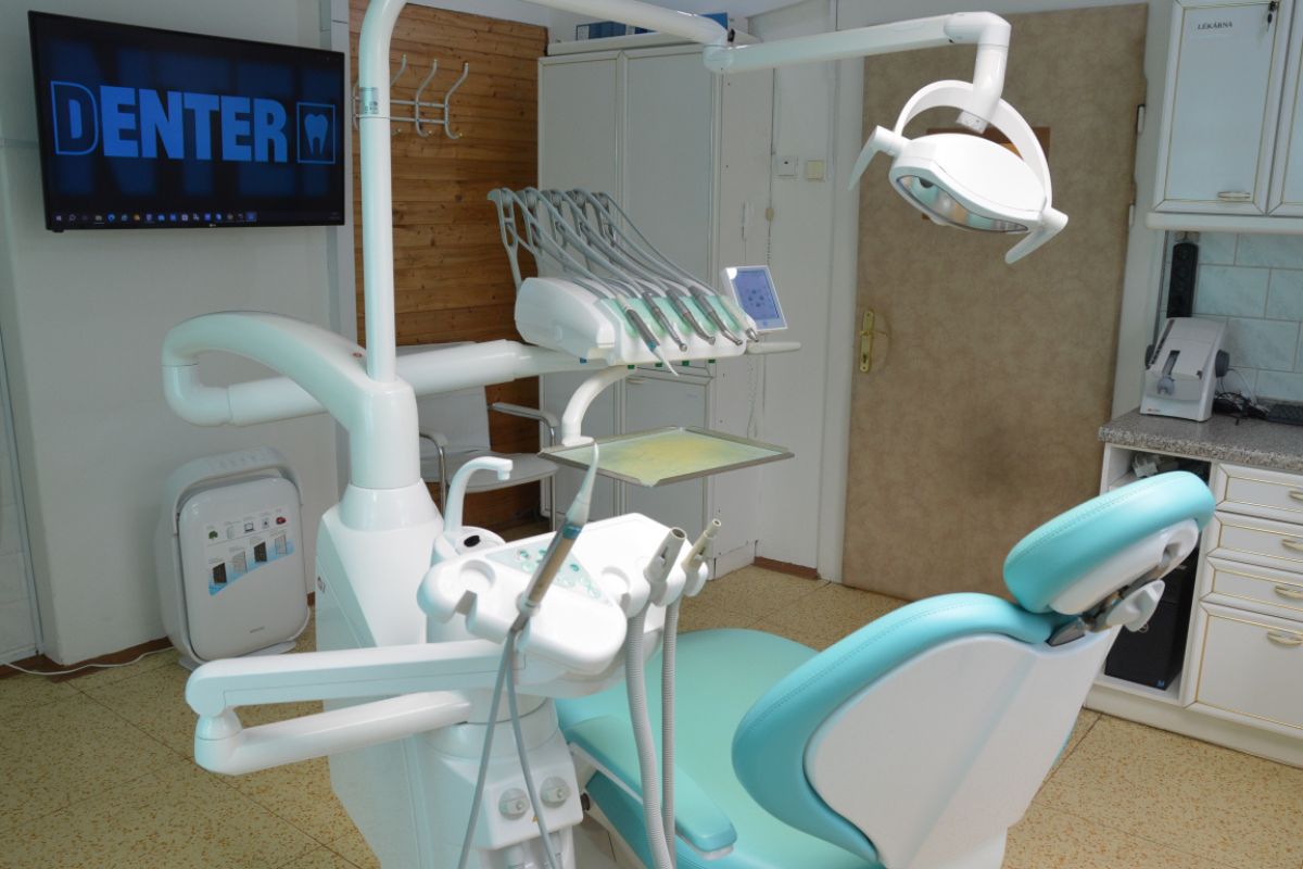 Stomatologie a dentální hygiena MDDr. Peter Brecik