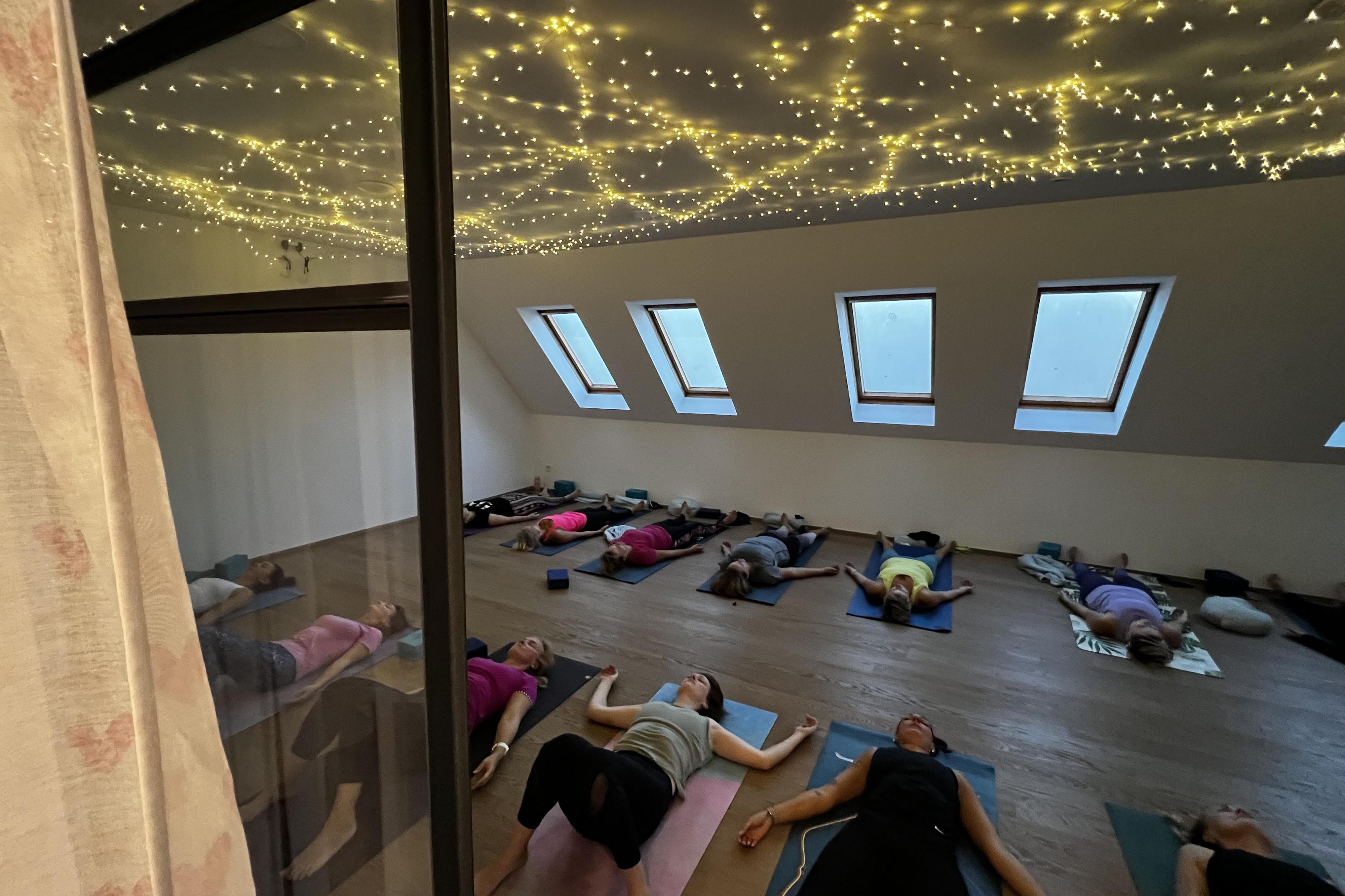 FLOW - YOGA studio
