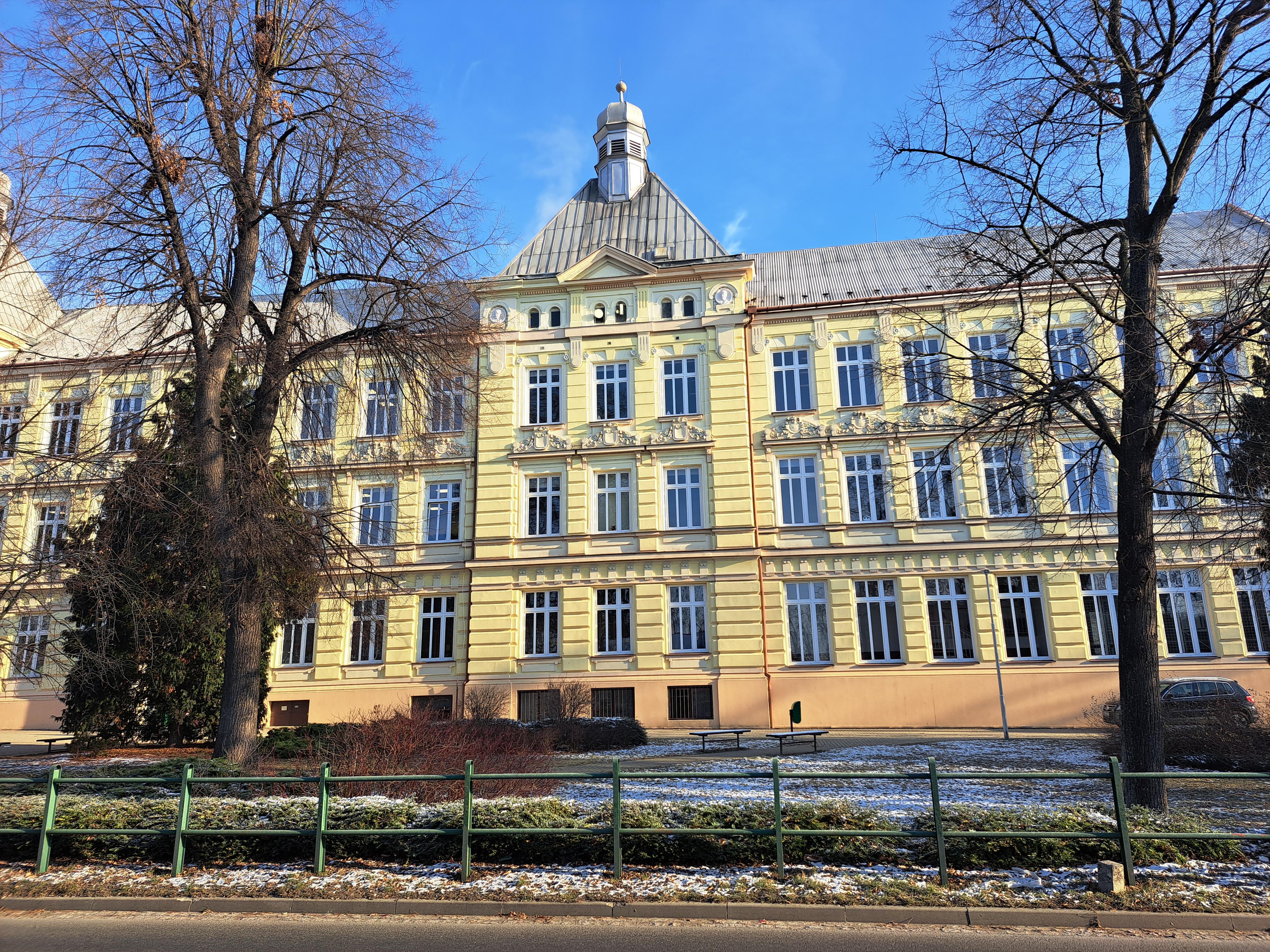 ZŠ Kojetín, náměstí Míru foto 3