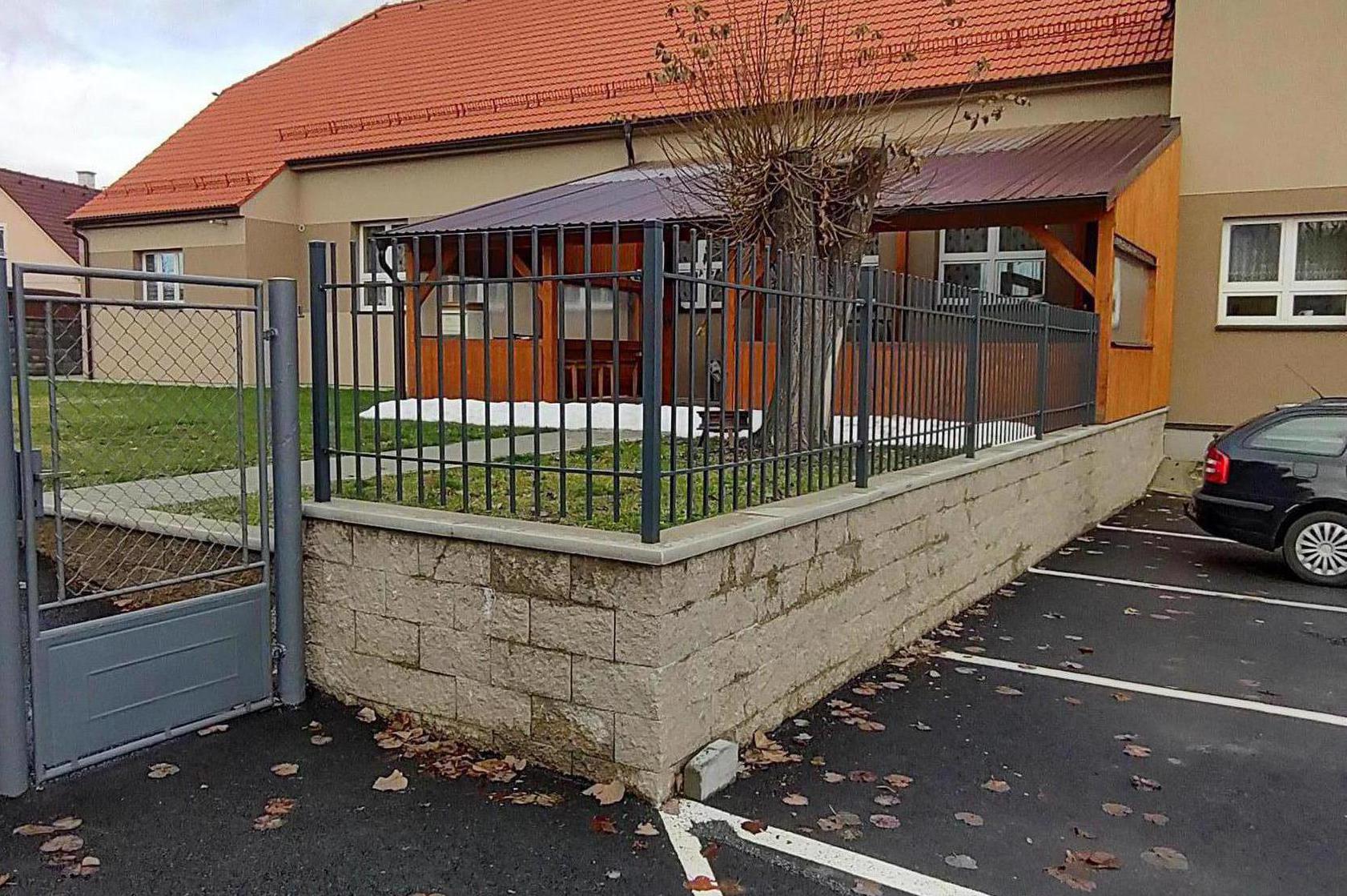 Jan Novák - střechy na klíč