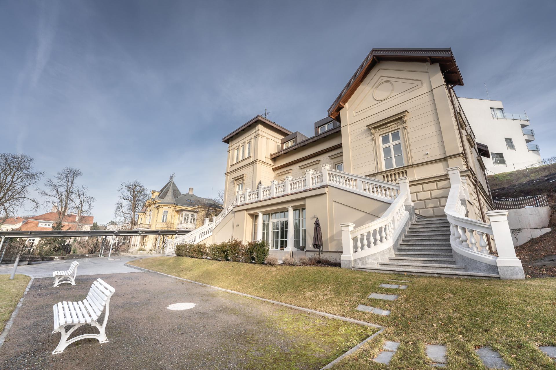 PEKR DEVELOPMENT s.r.o.