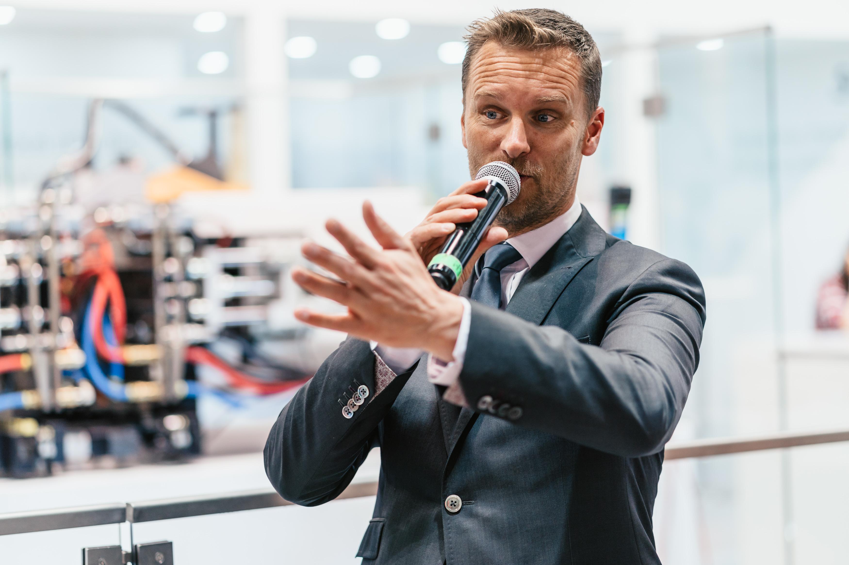 Petr Zakopal - moderátor