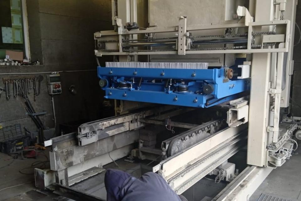 Stěhování strojů a výrobních závodů