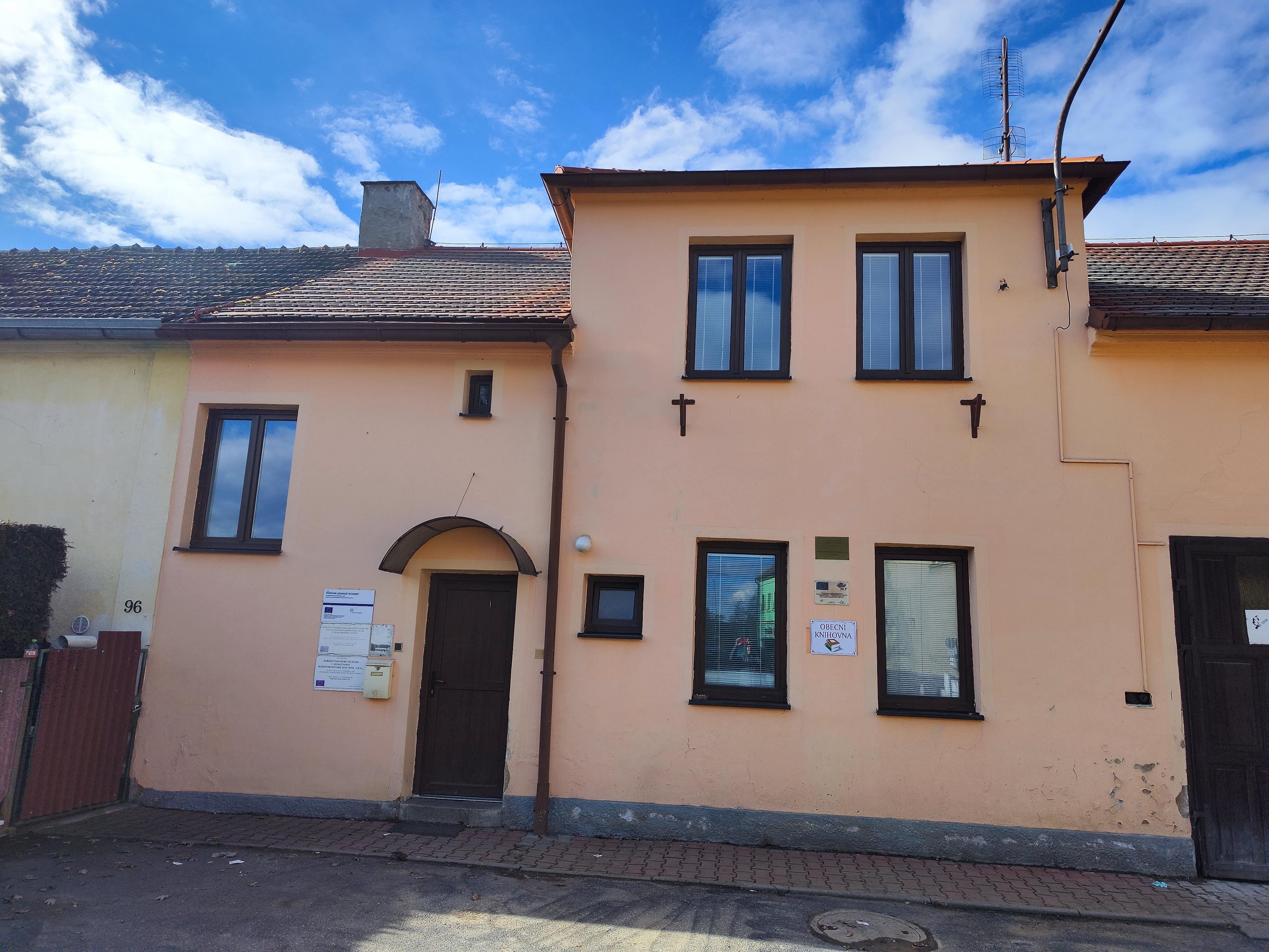 Obecní knihovna Blížejov foto 3
