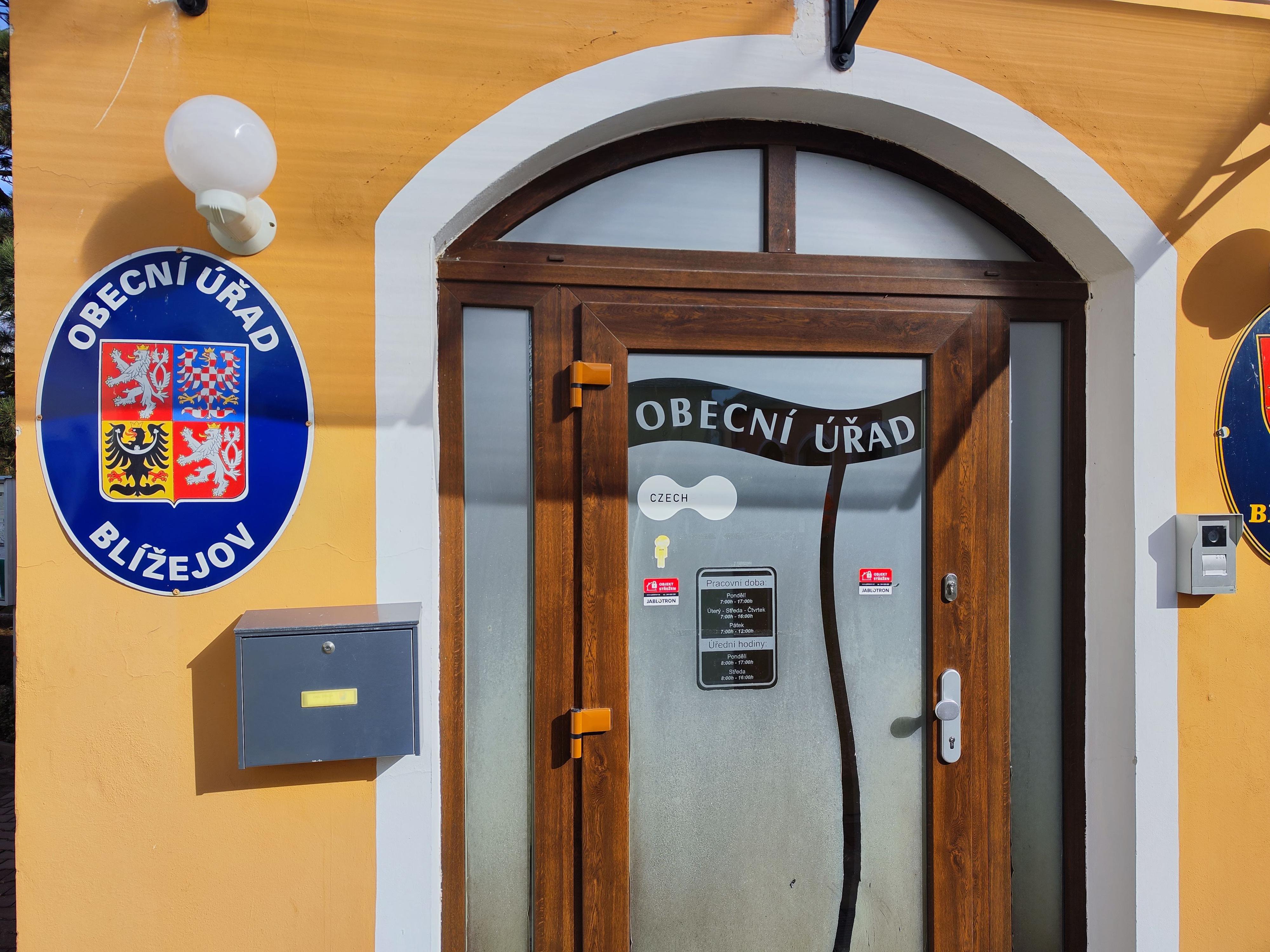 Blížejov - obecní úřad foto 4