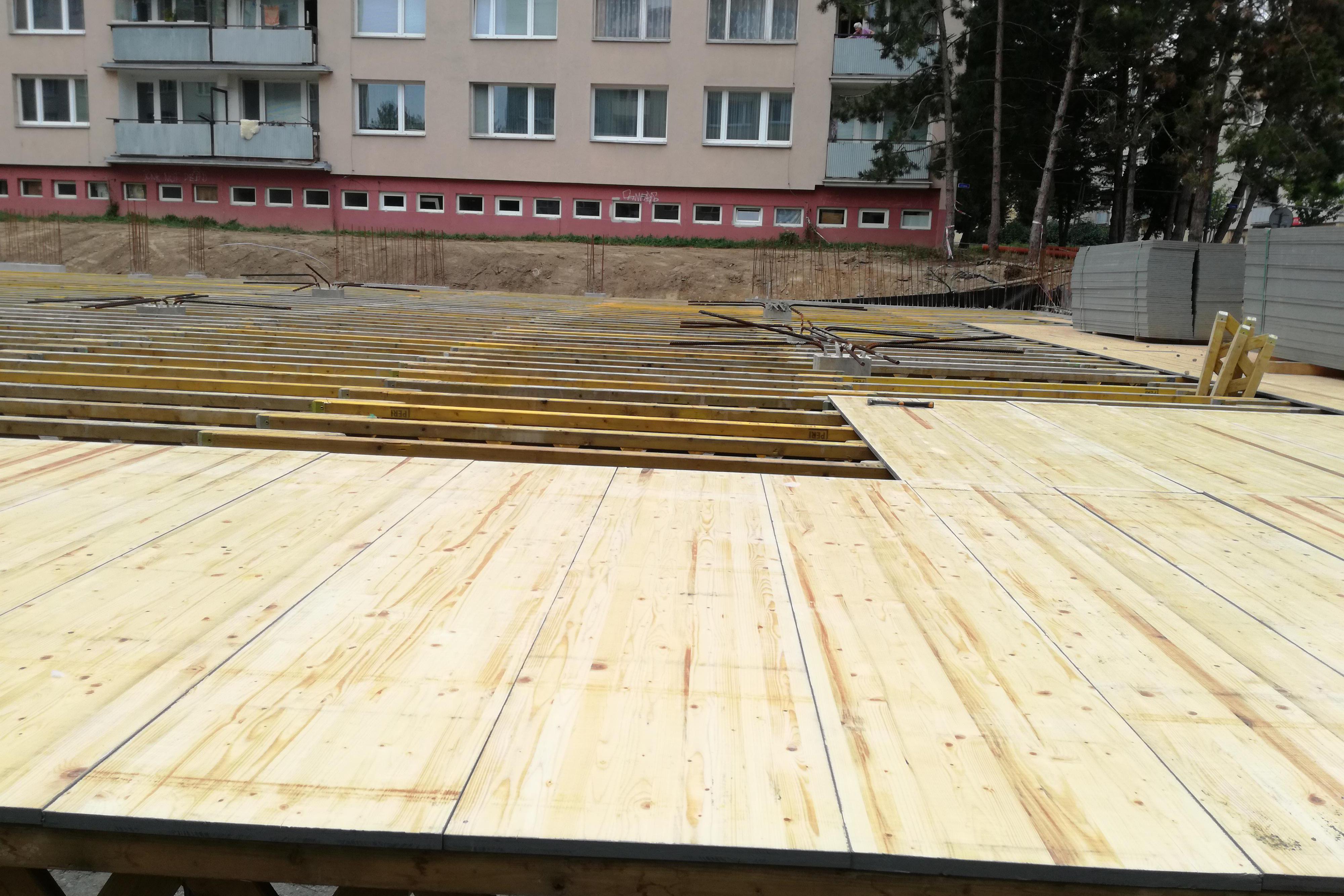 Půjčovna dodávek, bednění stropů a lešení - Martin Jiřička