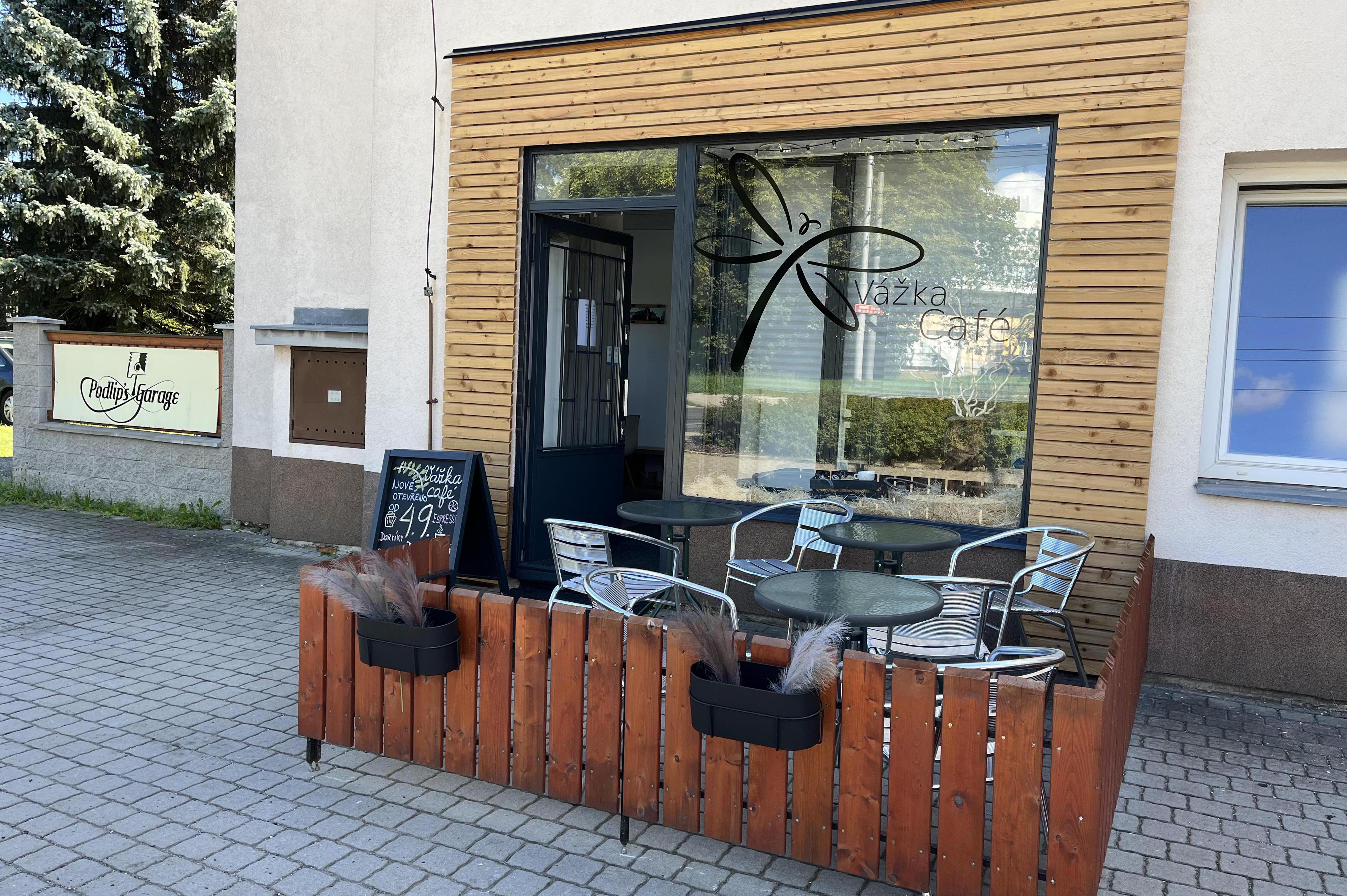 Vážka Café foto 1