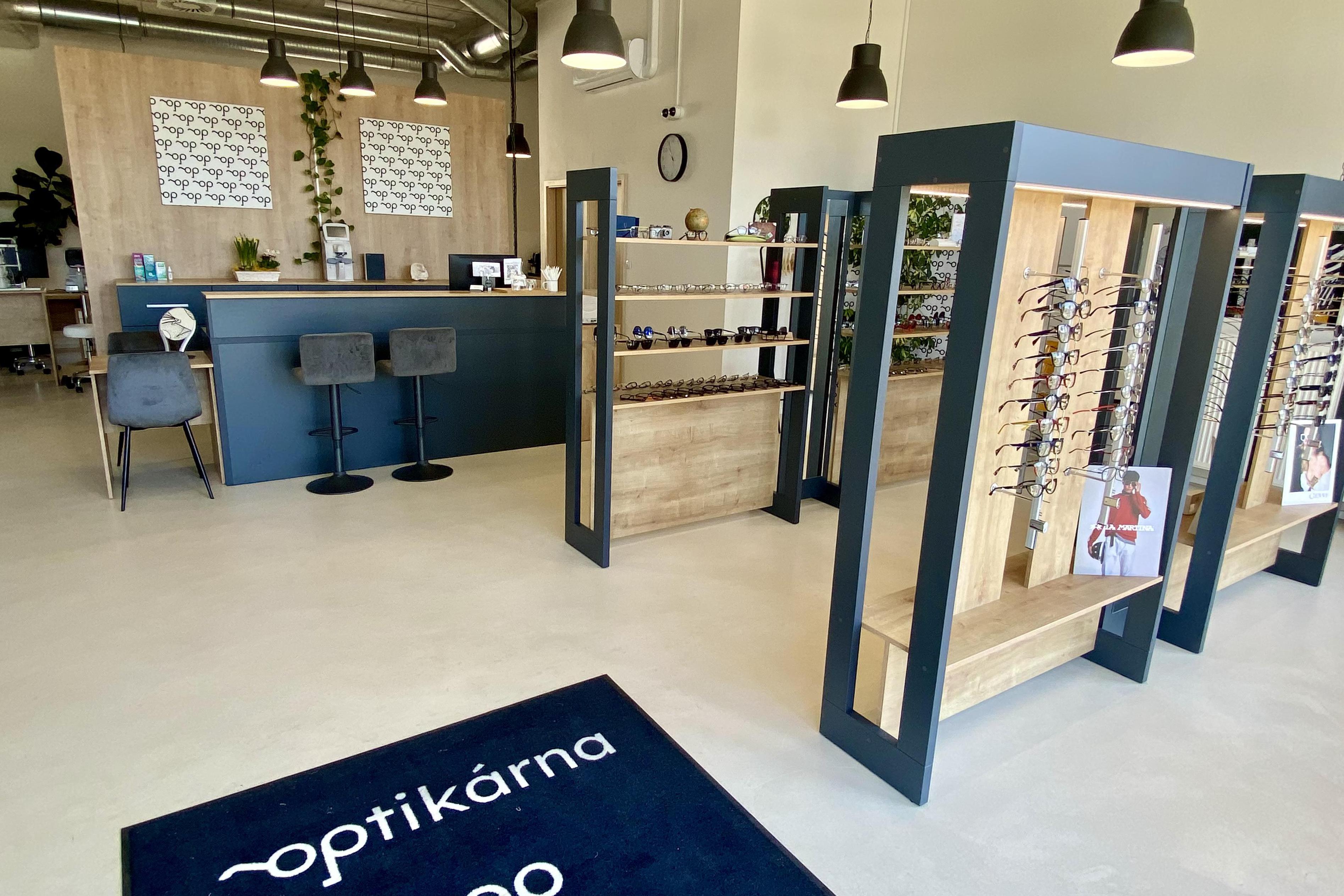 optikárna