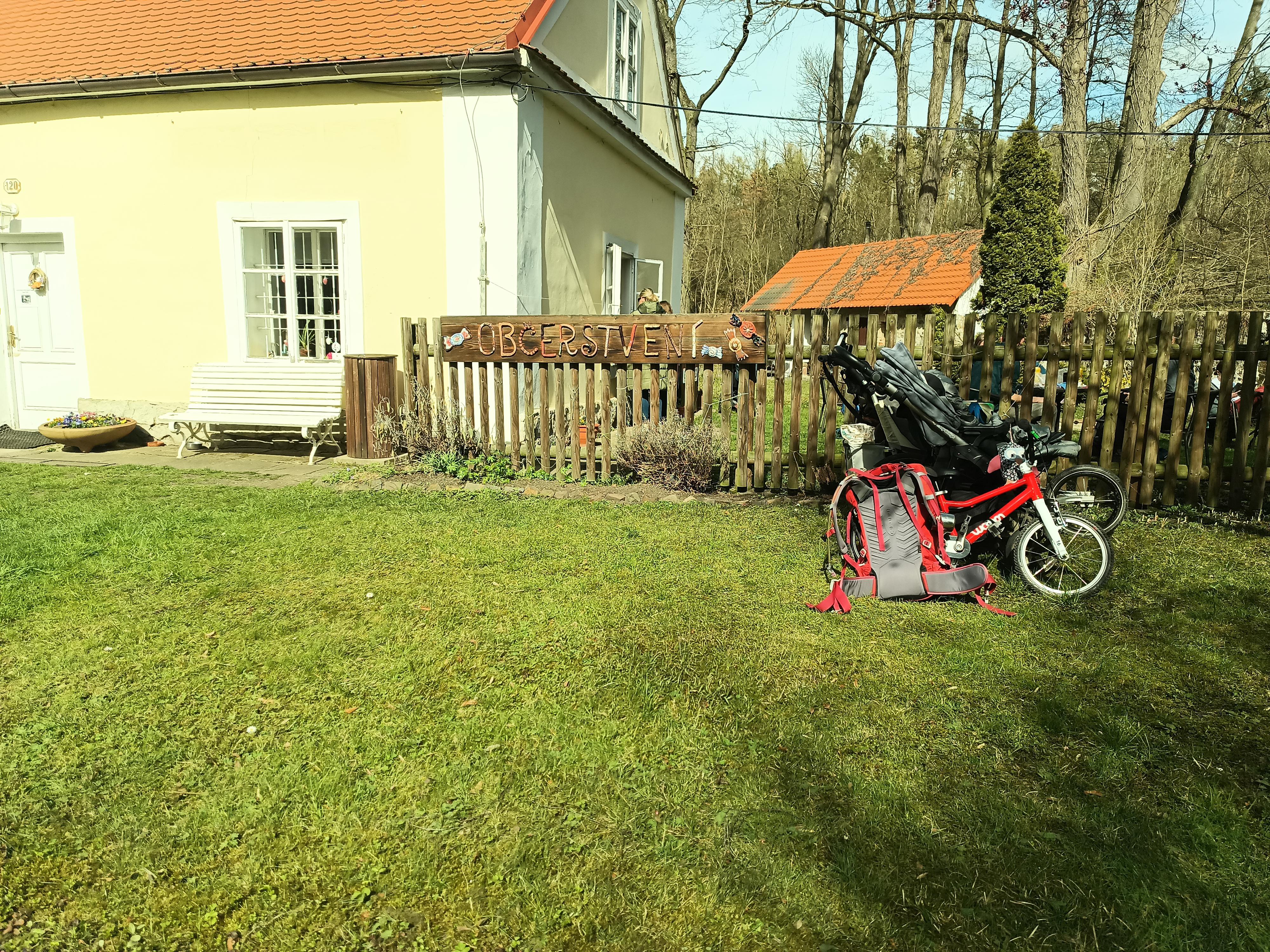 Občerstvení U Památníku foto 6