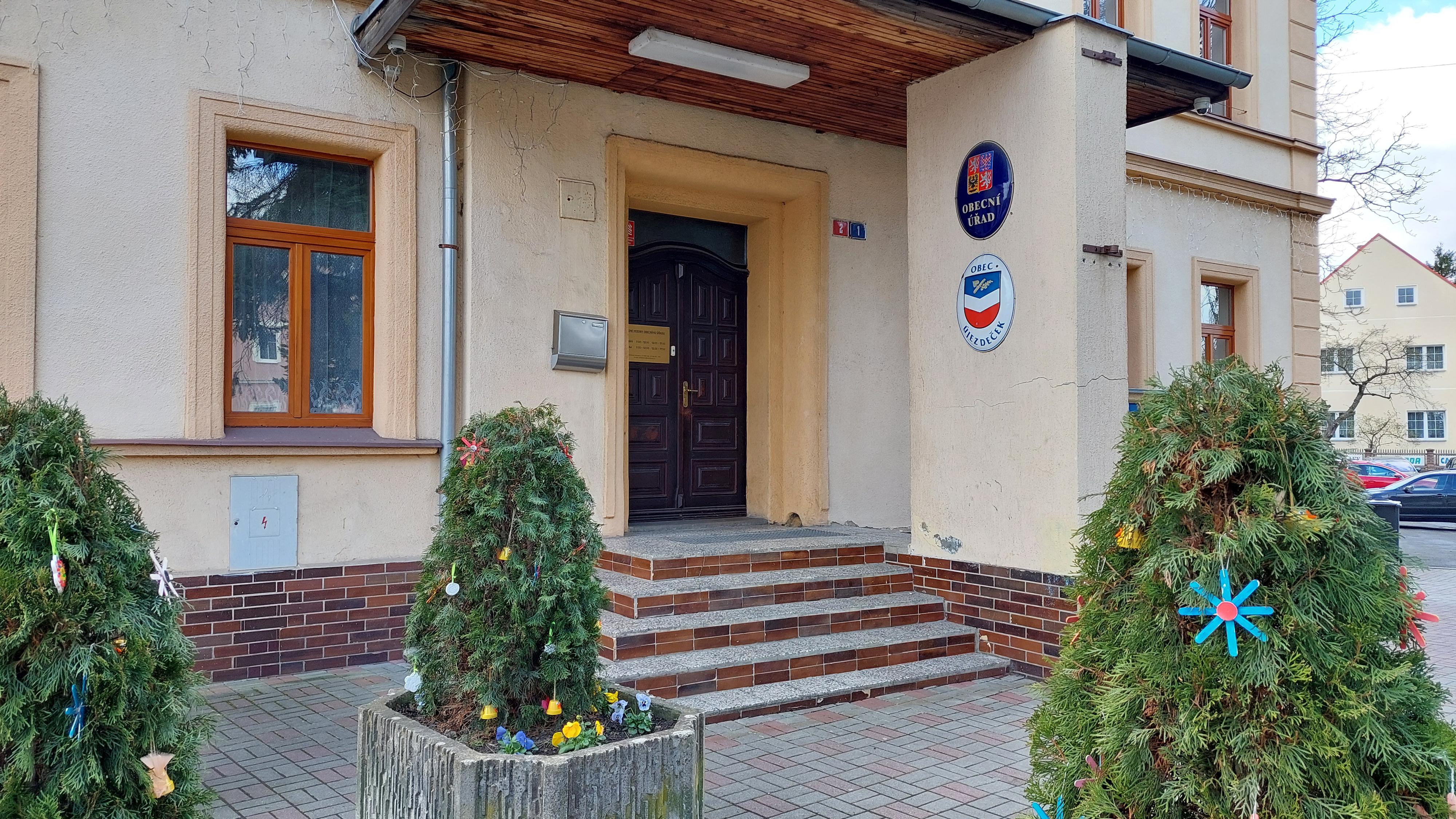 Újezdeček - obecní úřad foto 3