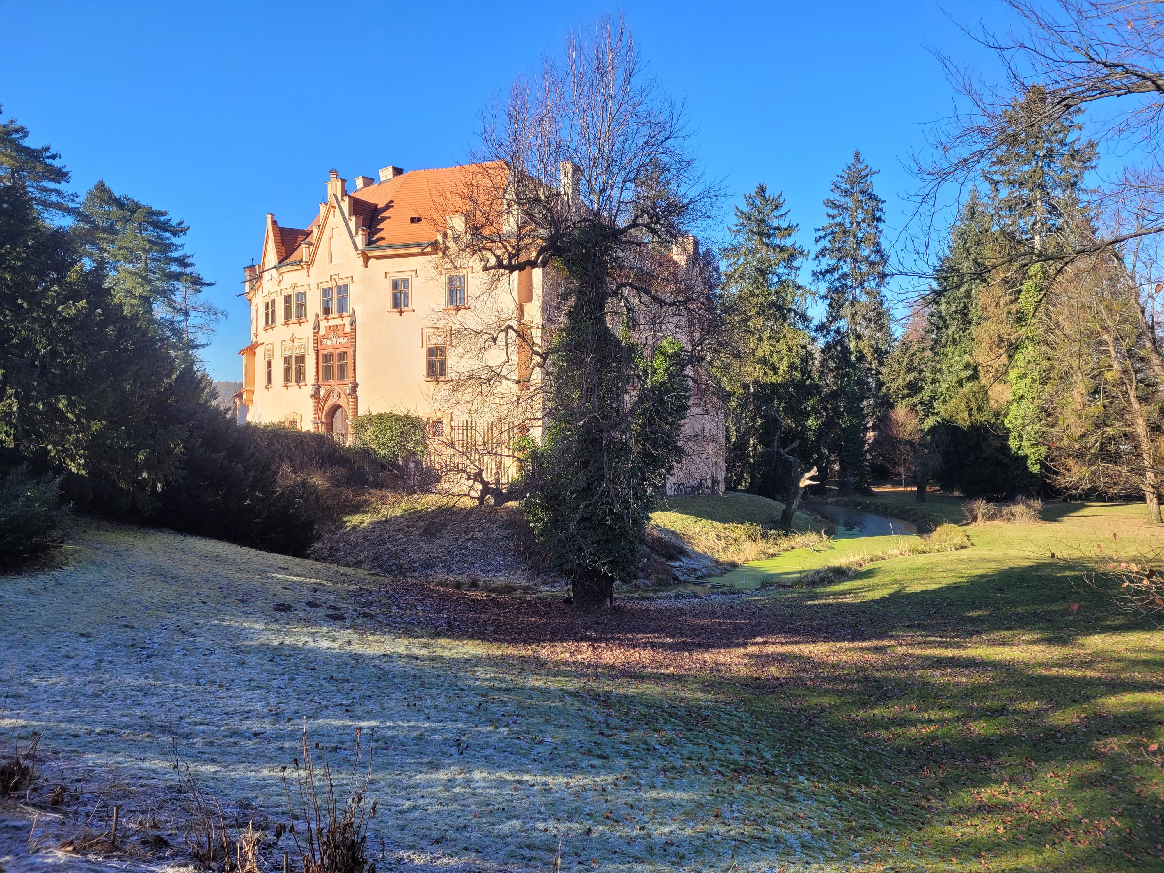 Zámek Vrchotovy Janovice foto 5