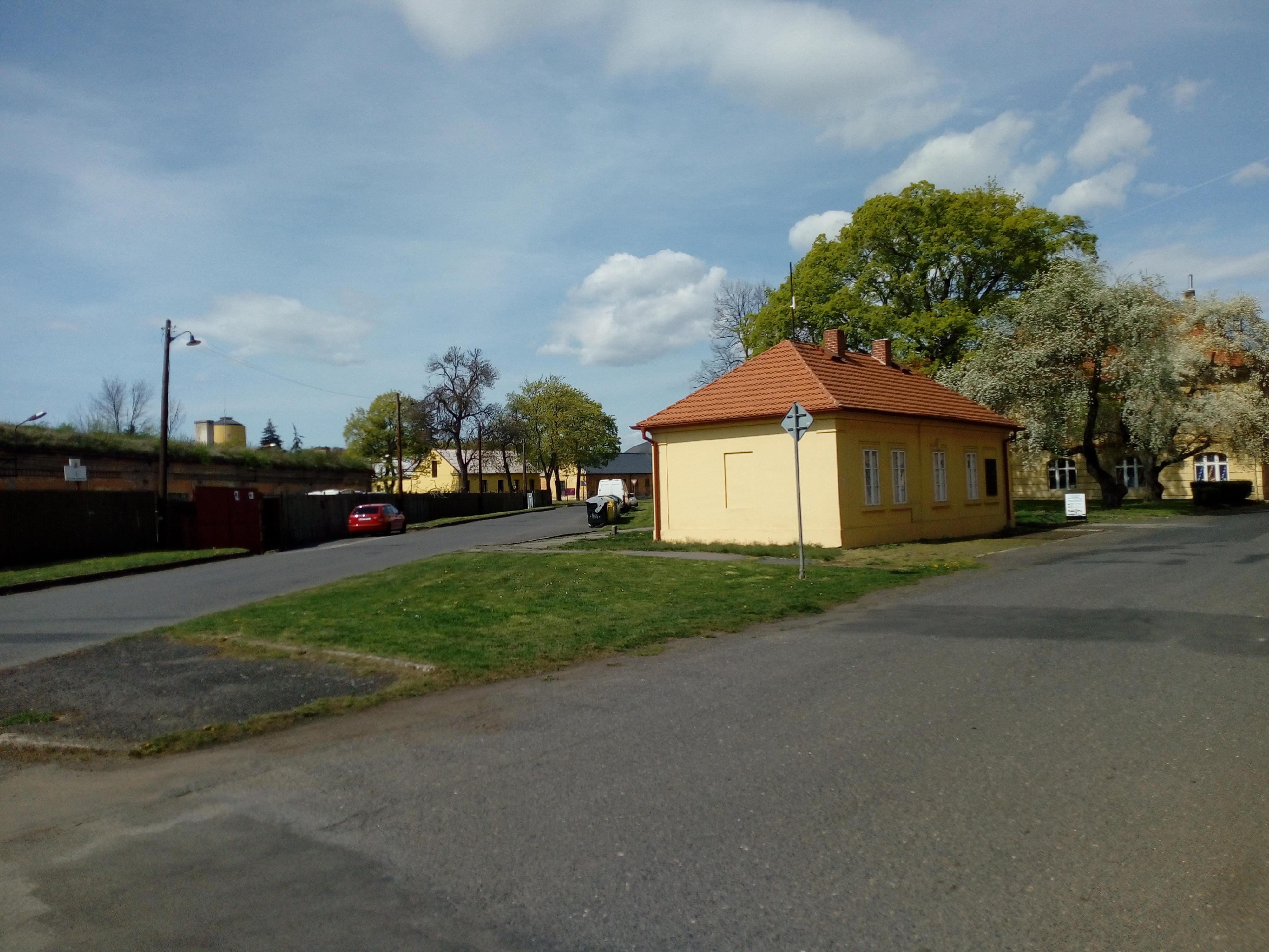 Památník Terezín - Terezínské transporty foto 2