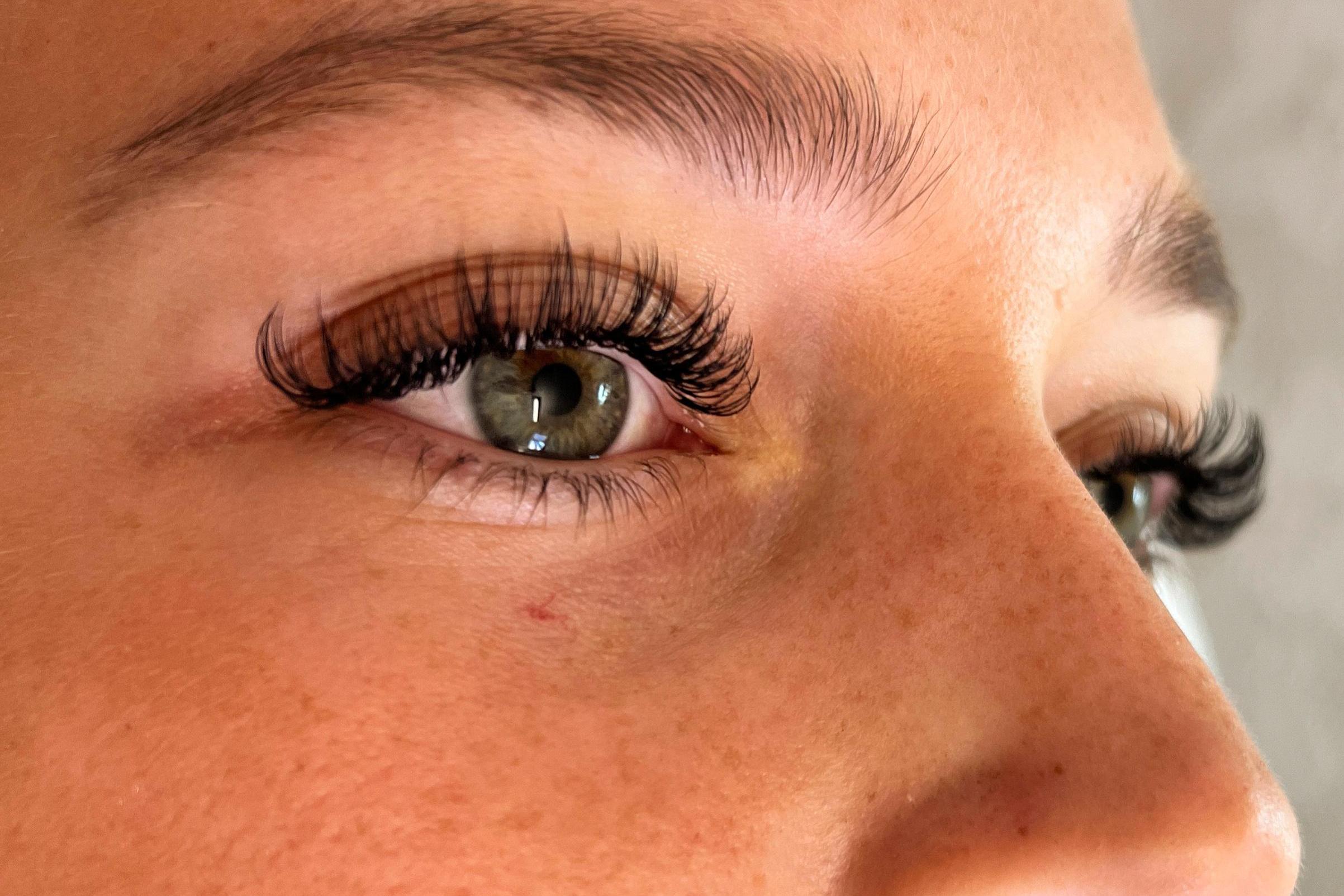 Prodlužování řas a kosmetické studio - Karolína Špaková foto 1