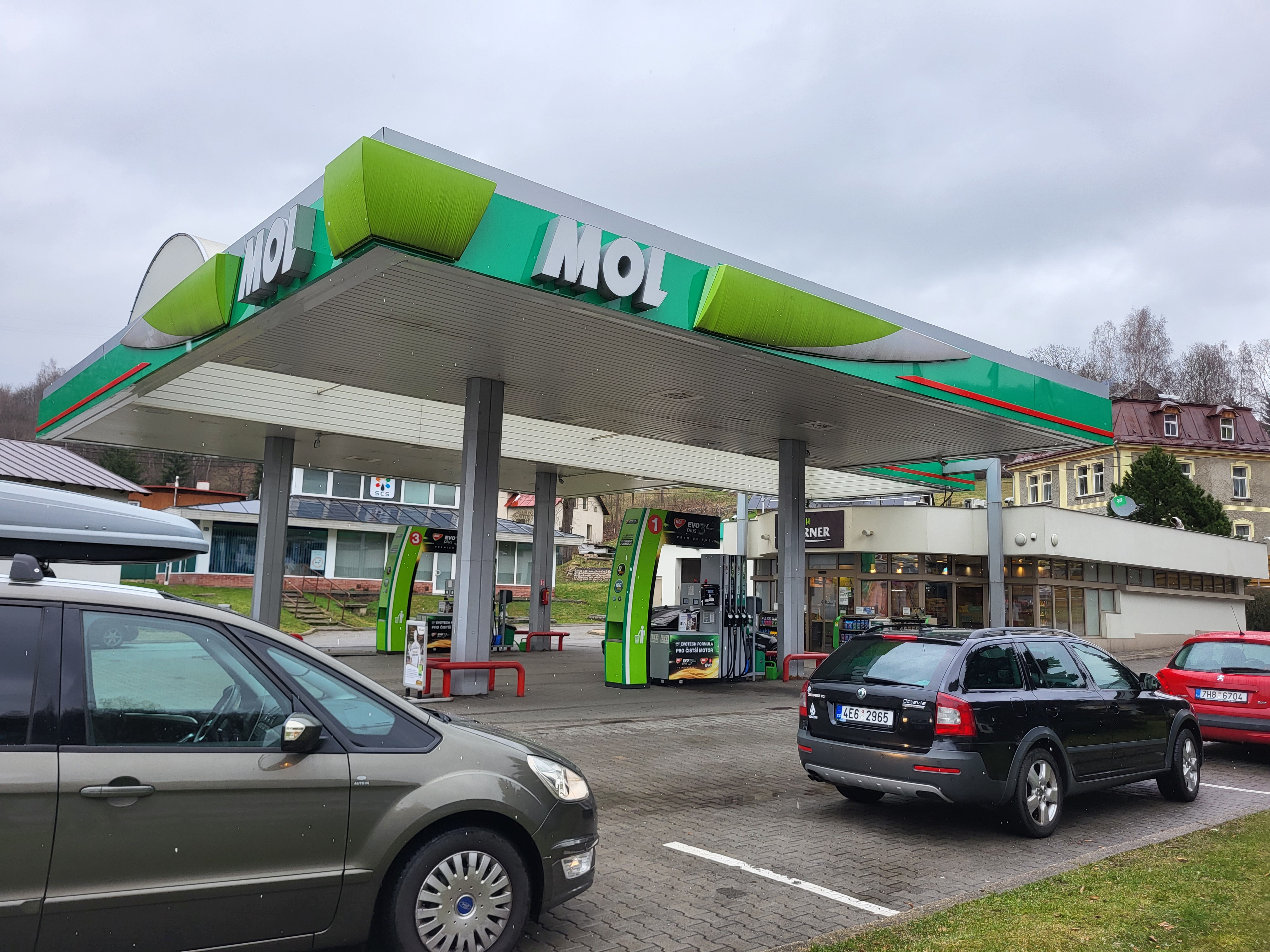 MOL foto 5
